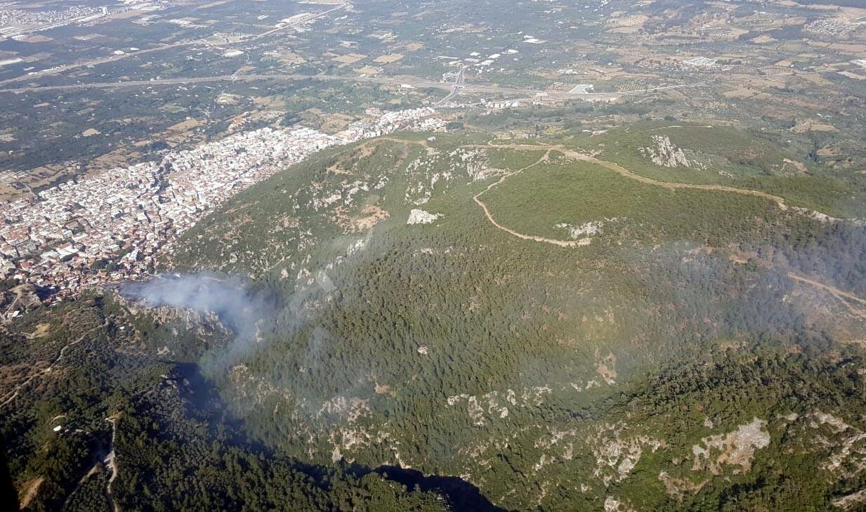 Yer: İzmir... Yangın haberleri peş peşe geldi