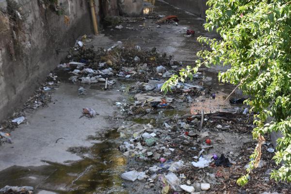 Karabağlar esnafının taşkın endişesi