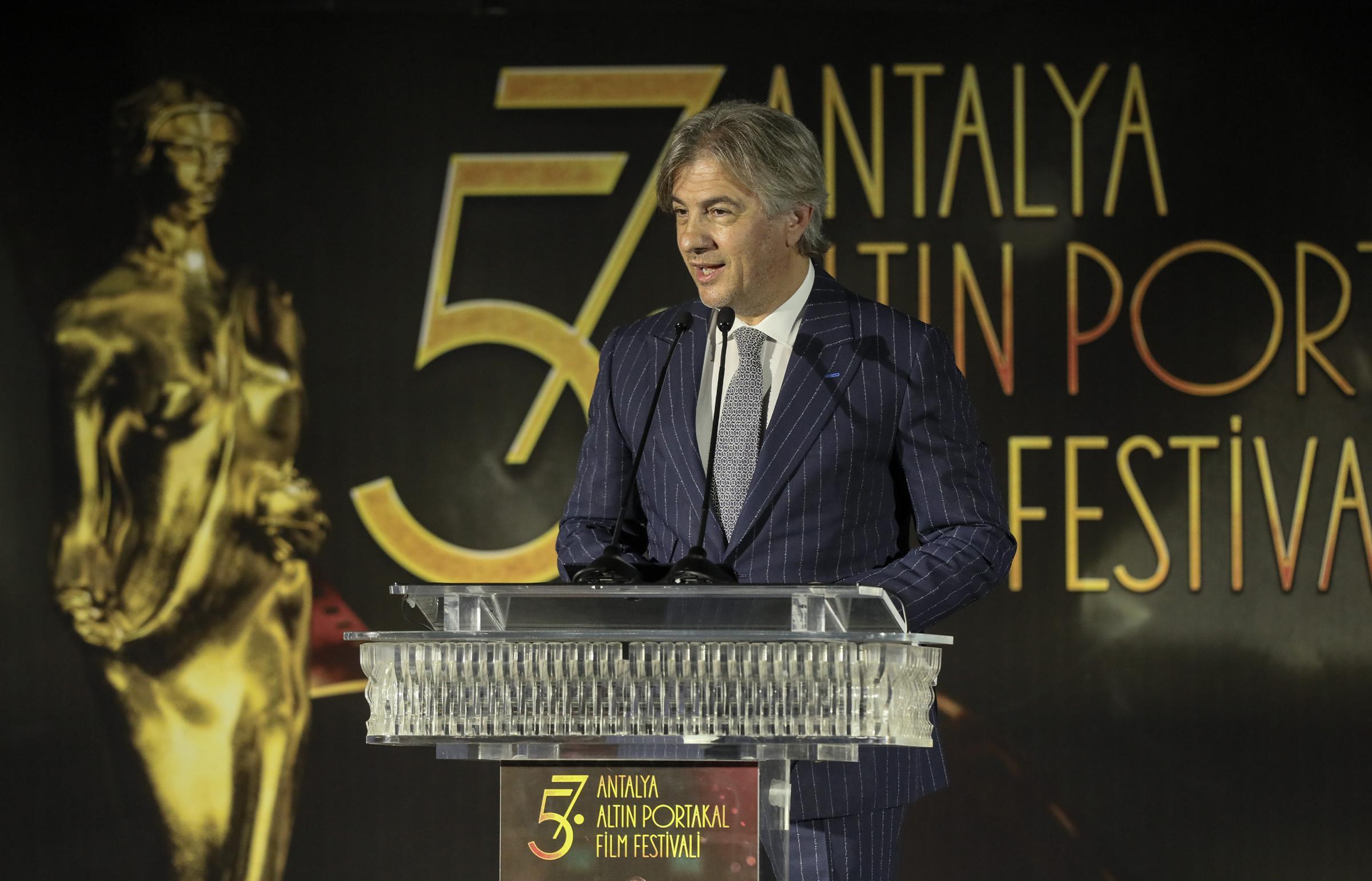 Altın Portakal Film Festivali koronavirüs gölgesinde başladı