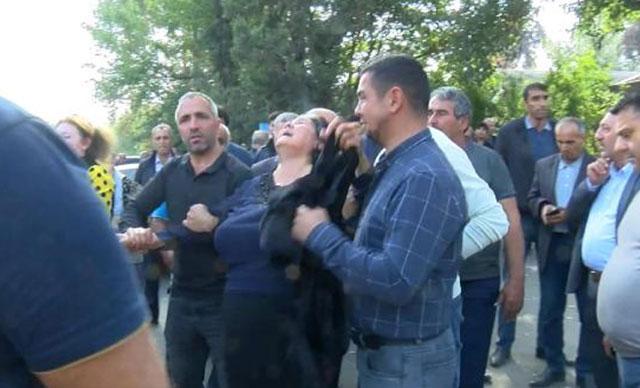Ermenistan mezarlık ziyareti sırasında sivilleri hedef aldı, can kaybı 4’e yükseldi
