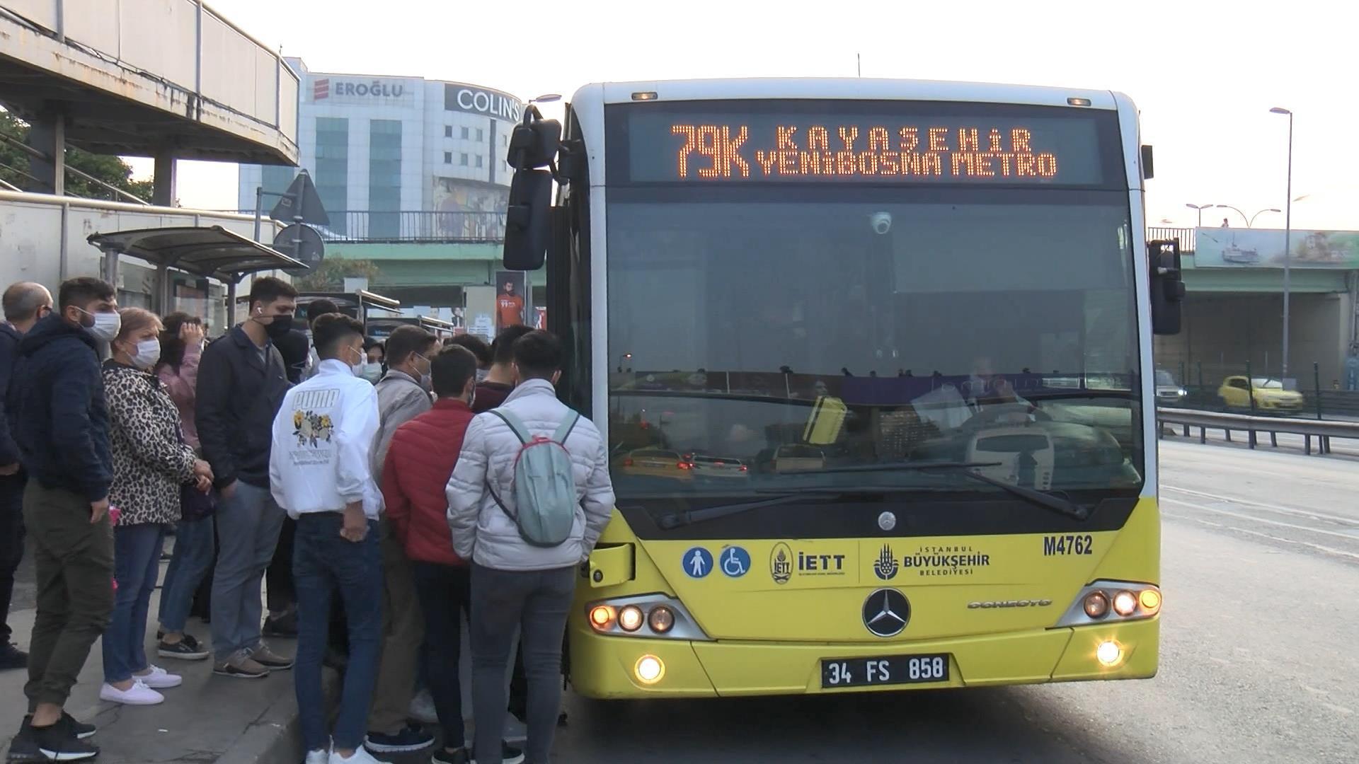 İstanbulda toplu ulaşımda yoğunluk