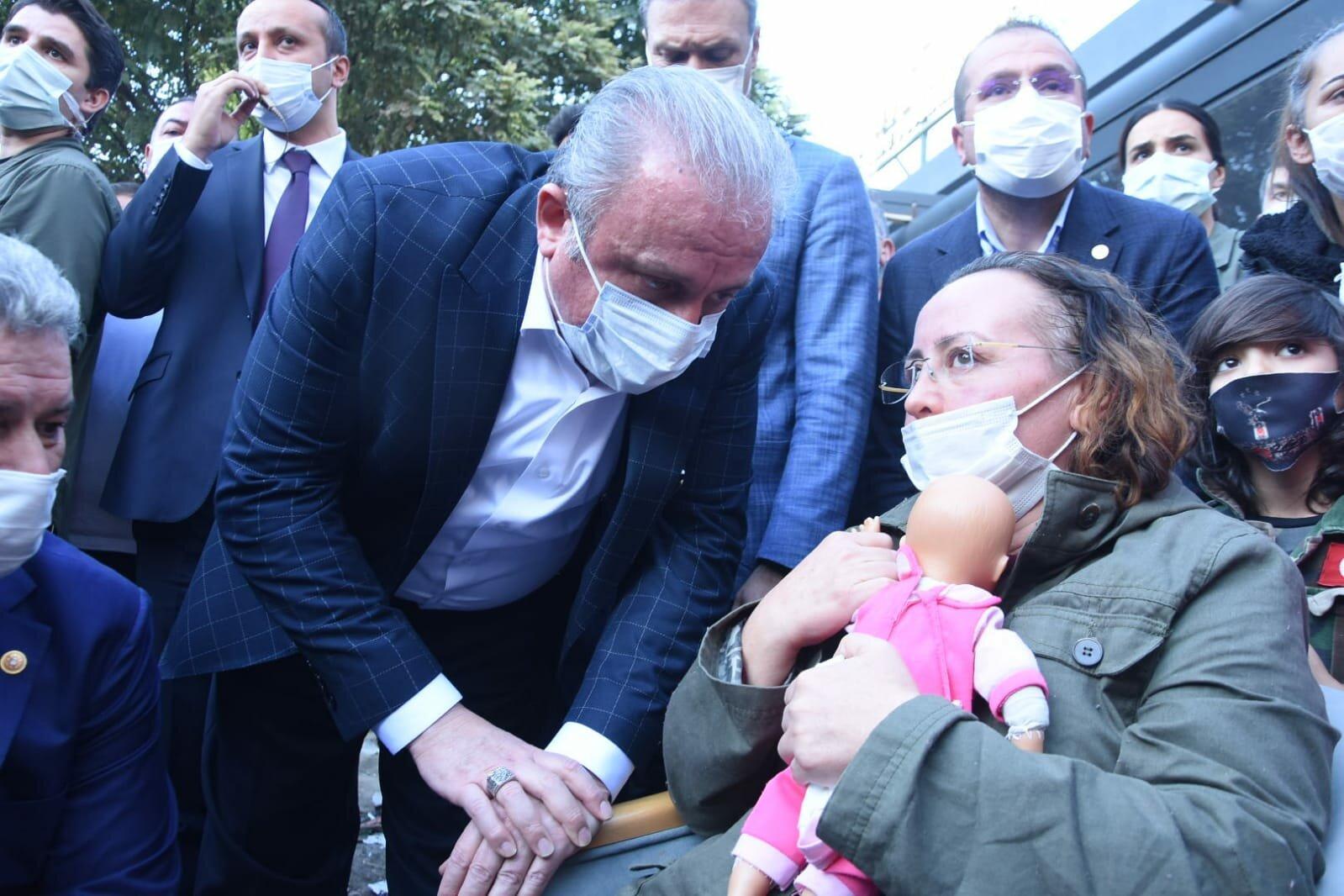 Meclis Başkanı Şentop, 4 kızı enkaz altındaki Nilay Yüceli ziyaret etti