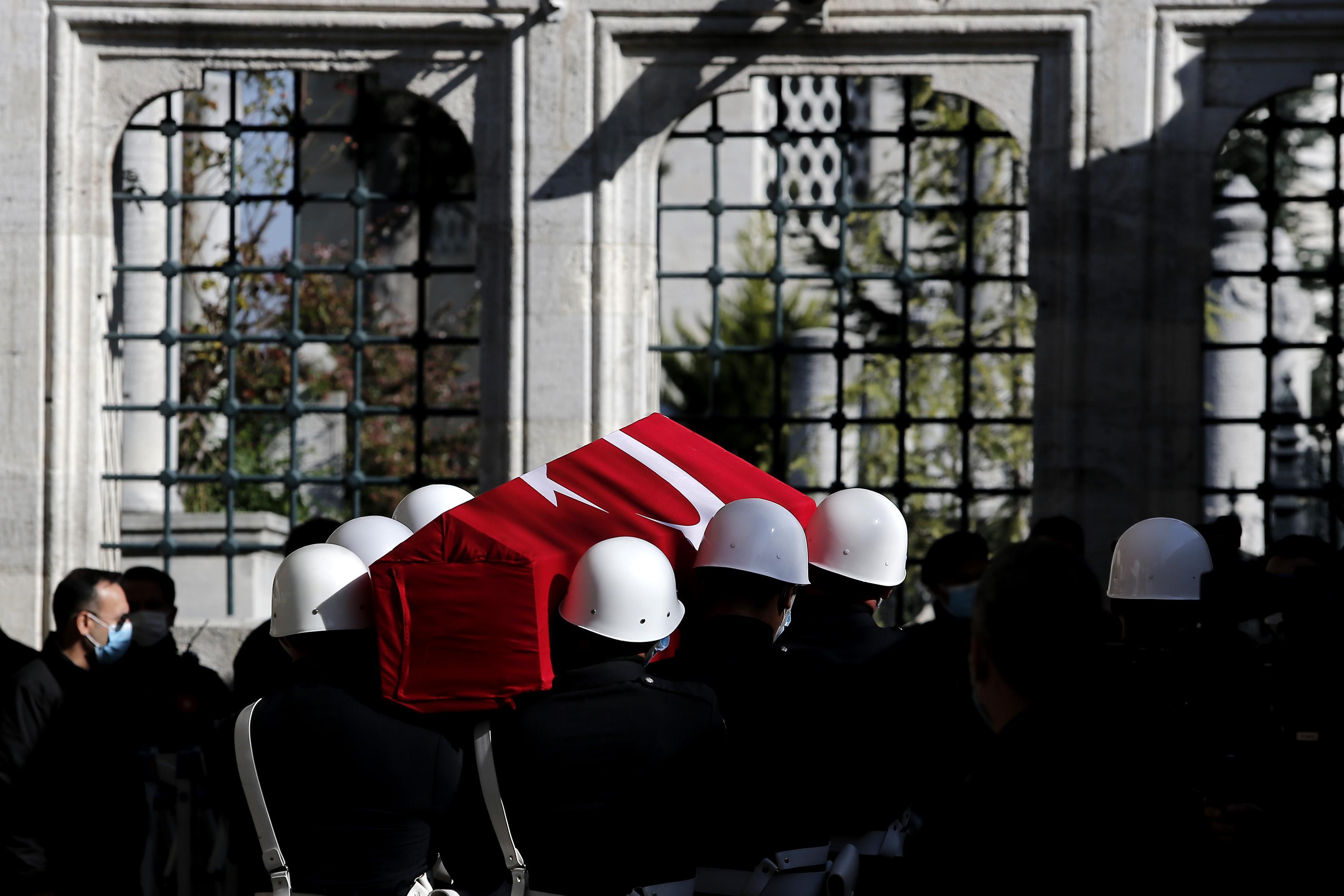 Cumhurbaşkanı Erdoğan, Burhan Kuzunun cenaze törenine katıldı