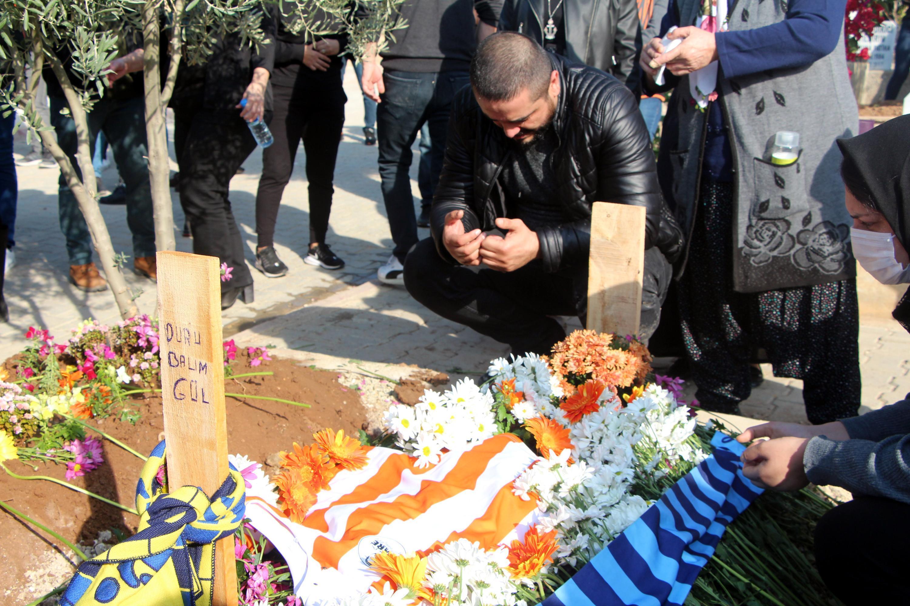 Adanayı yasa boğan ölüm: Duru Balım, gözyaşları arasında toprağa verildi