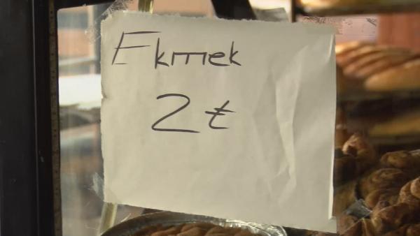 İstanbulda fırınların yarısından fazlasının ekmeği yüksek fiyata sattığı belirlendi