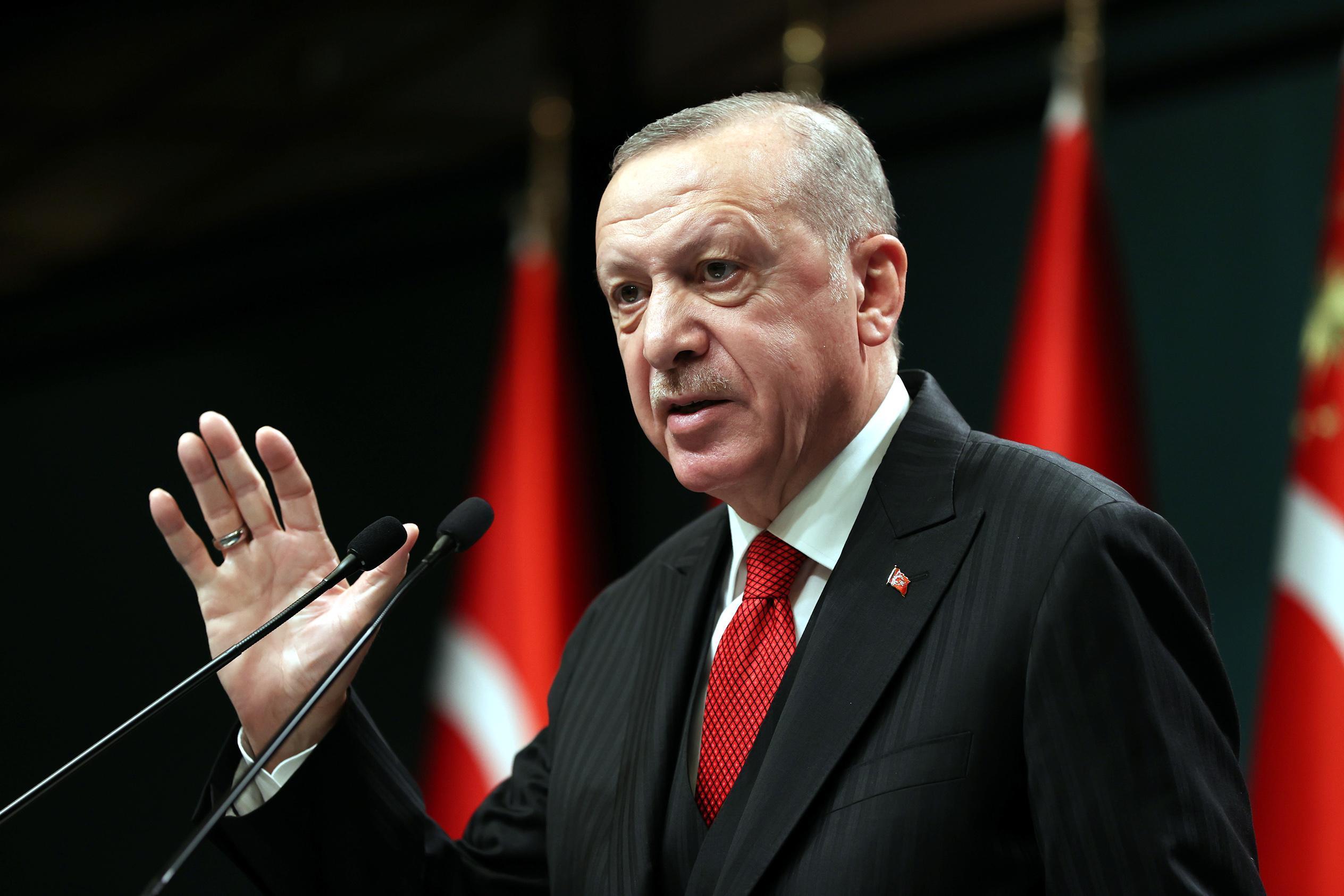 Cumhurbaşkanı Erdoğan, koronavirüse karşı alınan yeni tedbirleri açıkladı