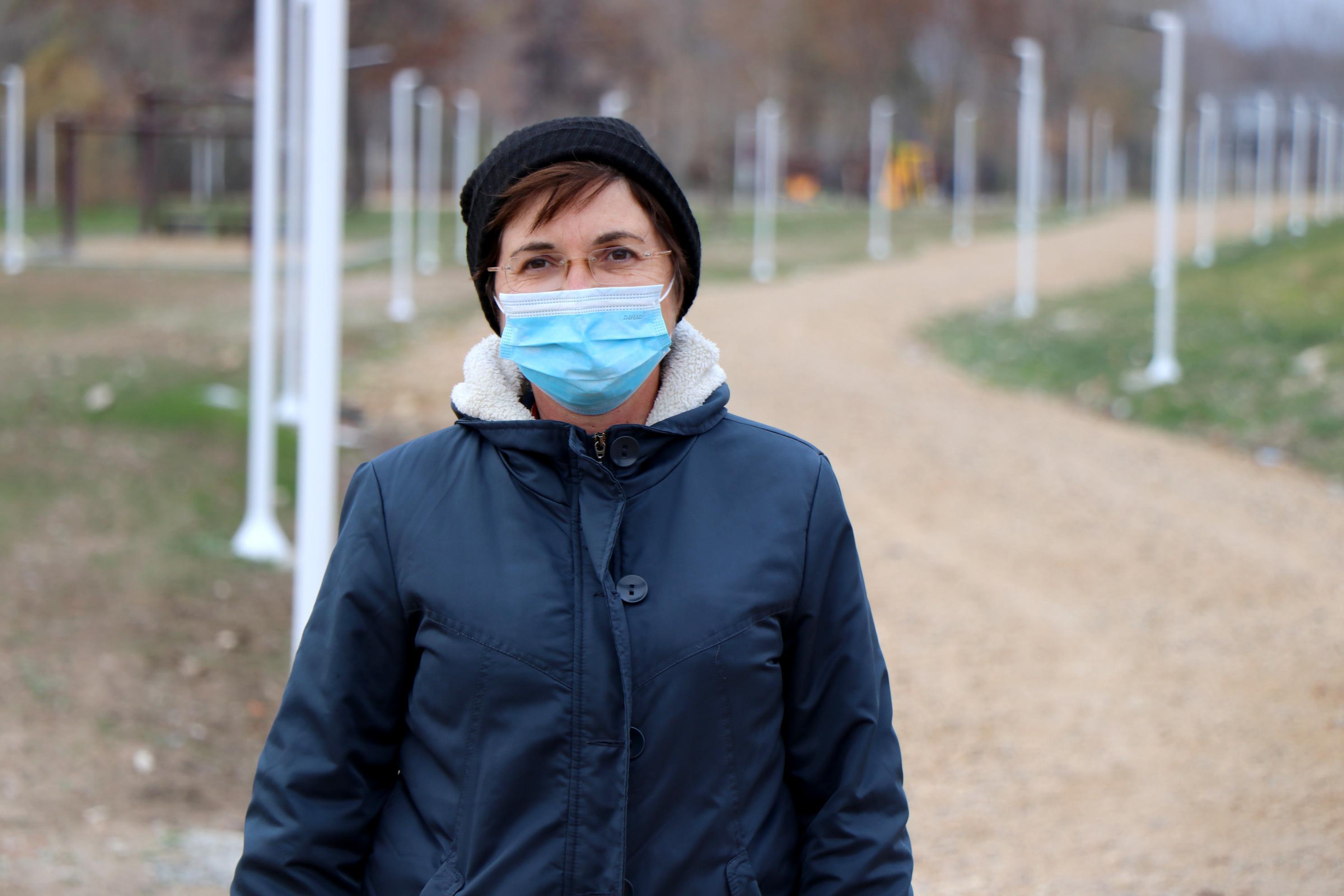 Tunca Nehri kenarında yürüyüş yoluna dikilen direklere tepki