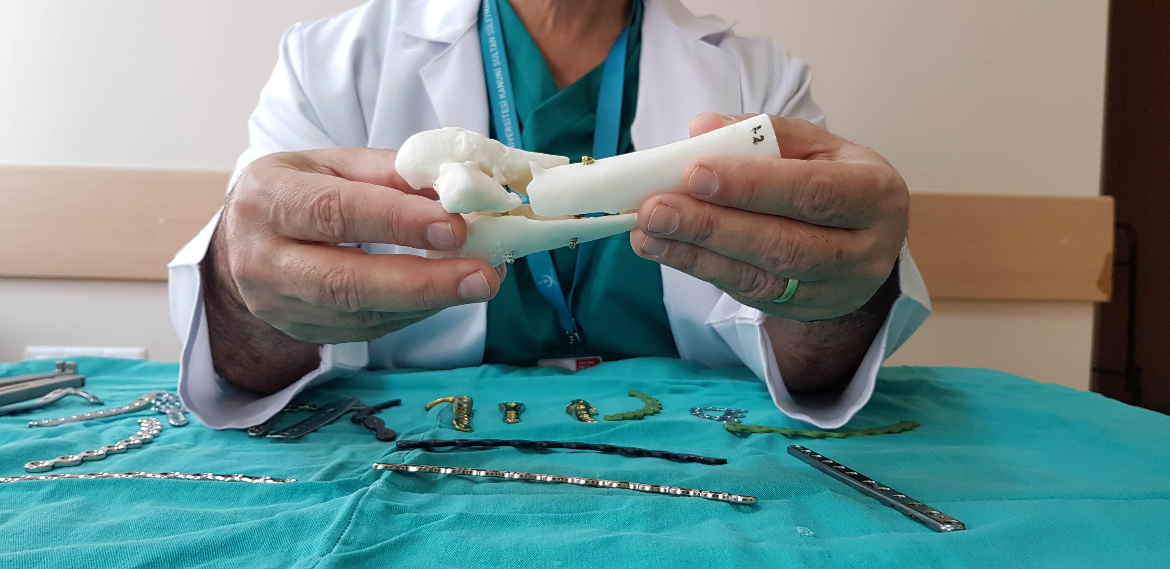 Türkiye’de ilk: Ameliyattan önce ameliyat provası ile kişiye özel kırık tedavisi