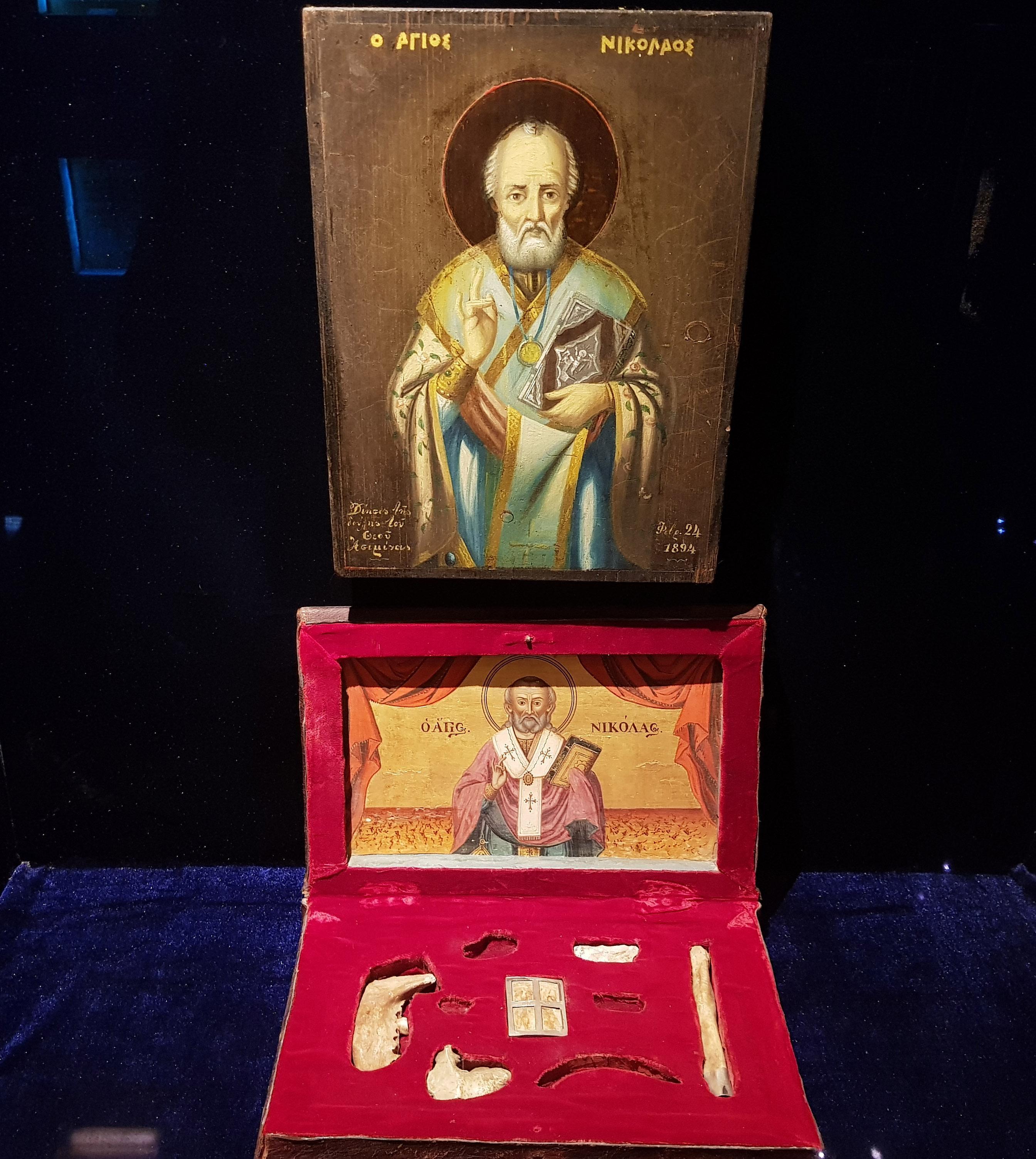 İşte Antalyalı Noel Babanın gerçek hikayesi