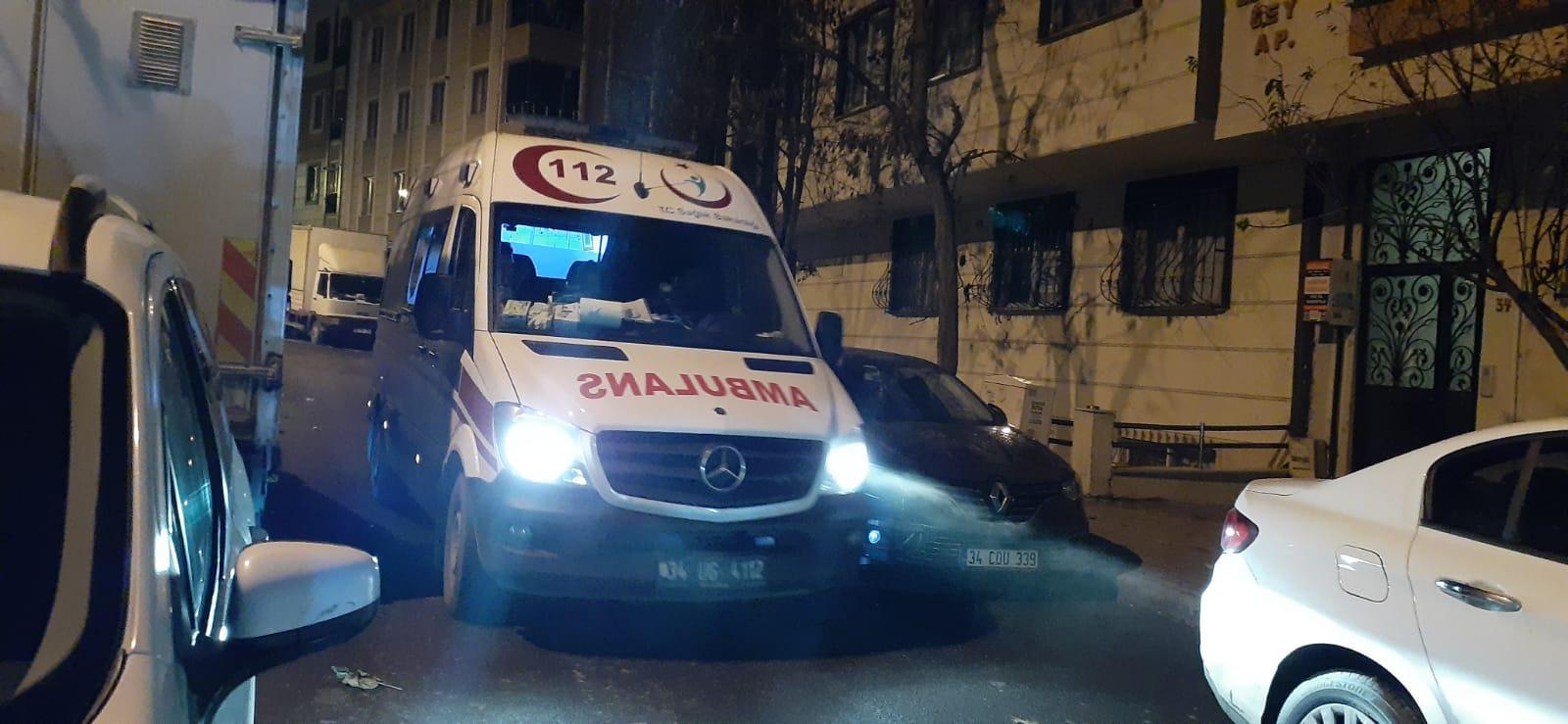 Küçükçekmecede 14 yaşındaki kız çocuğu hastane dönüşü evinde ölü bulundu