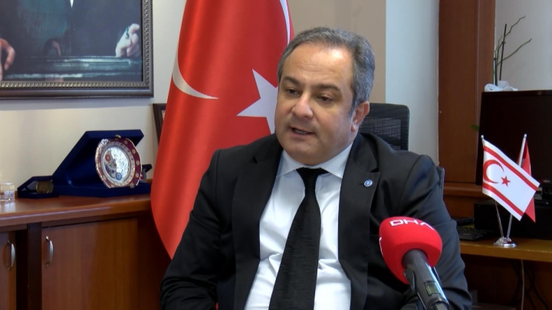 Kıbrısta eşi ve 3 çocuğu katledilen tabip binbaşının ailesinden 9 doktor çıkmış