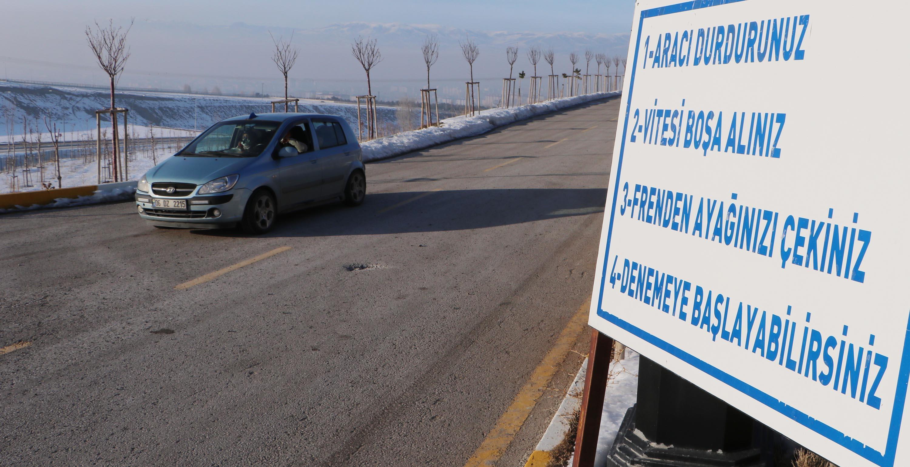 Erzurumda gizemli yol şaşırtıyor