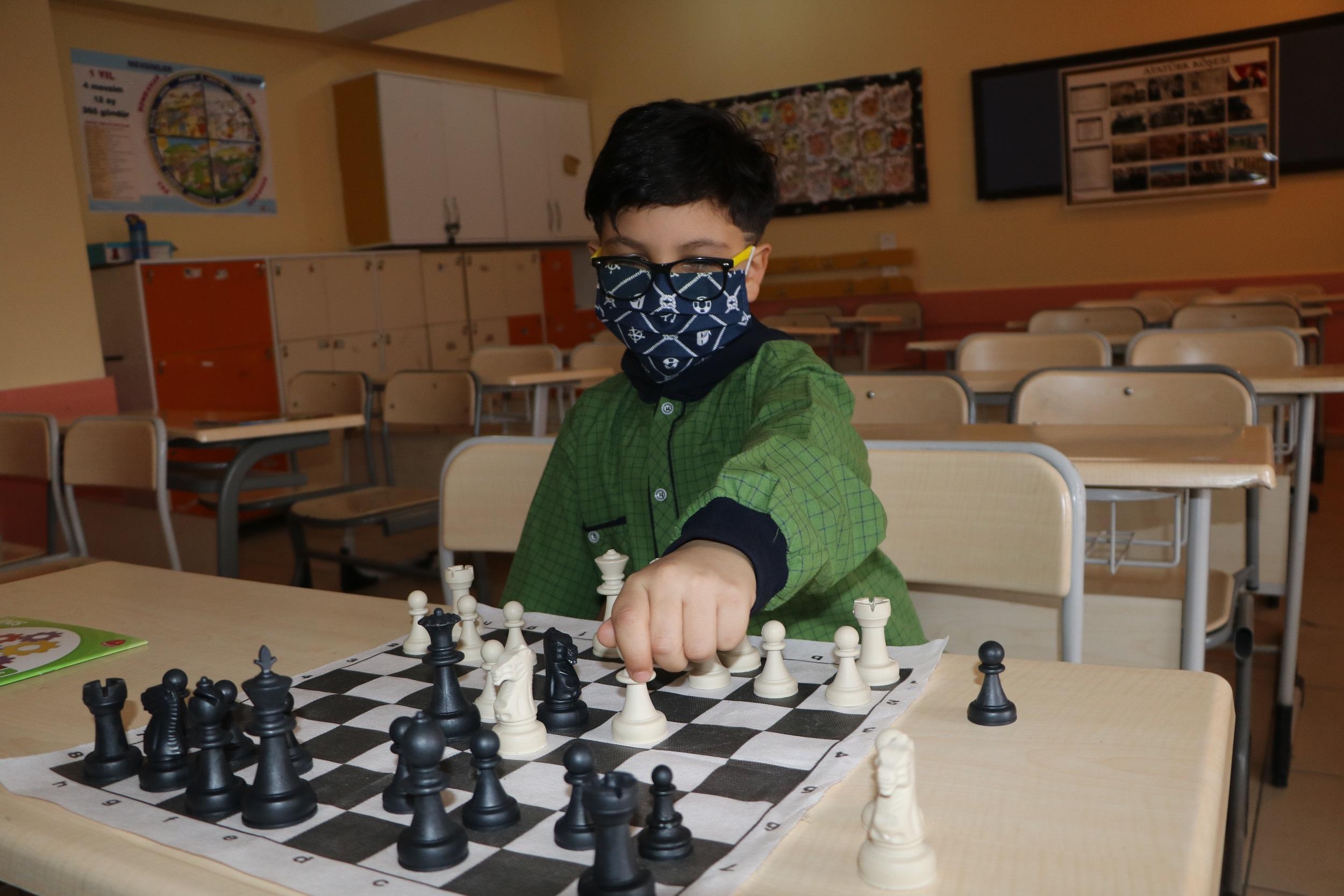 Hakkarili Yusuf, matematikte dünya şampiyonu