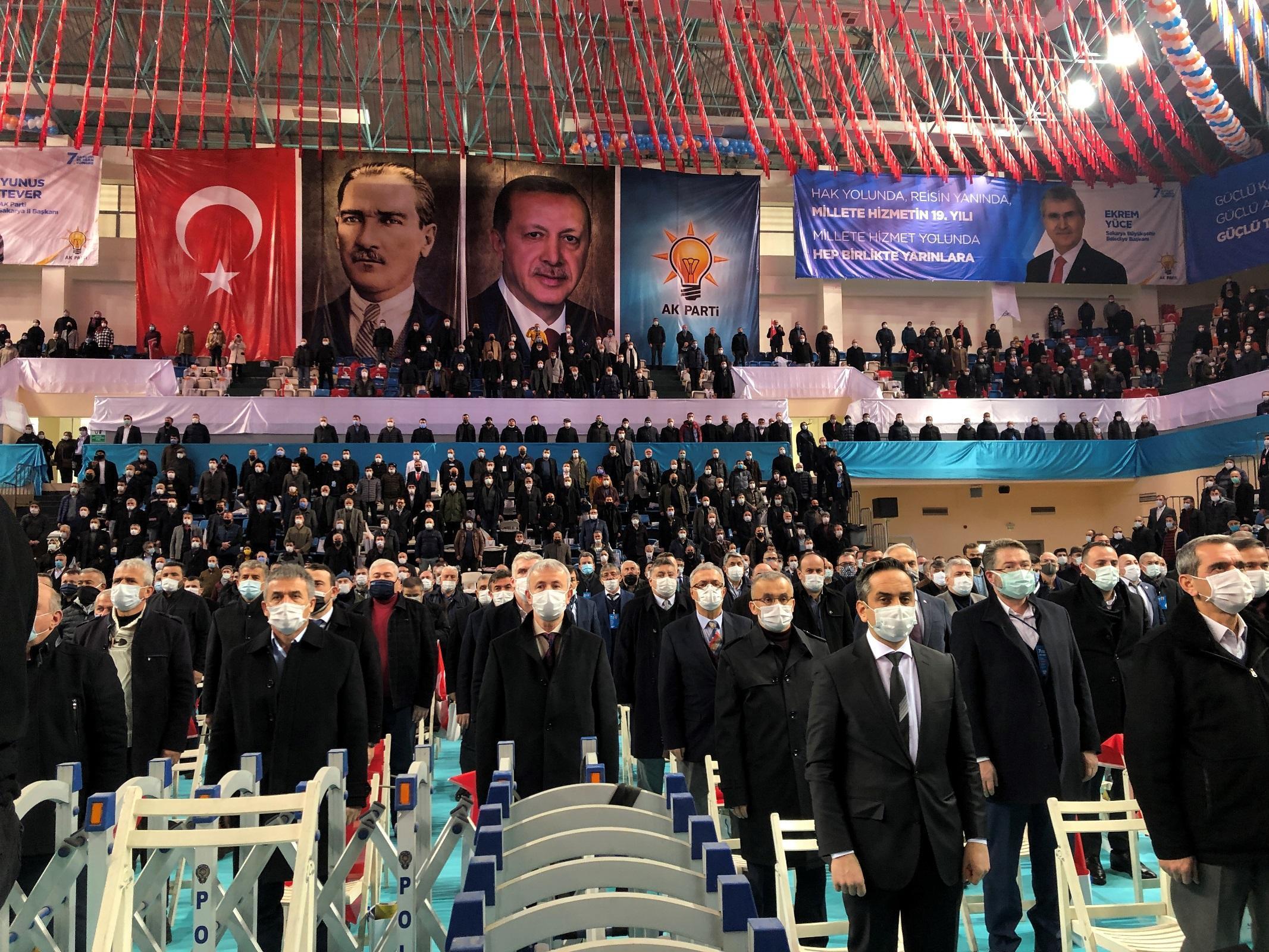 Ömer Çelik: Türkiye düşmanlarının diliyle Cumhurbaşkanımıza saldırdılar
