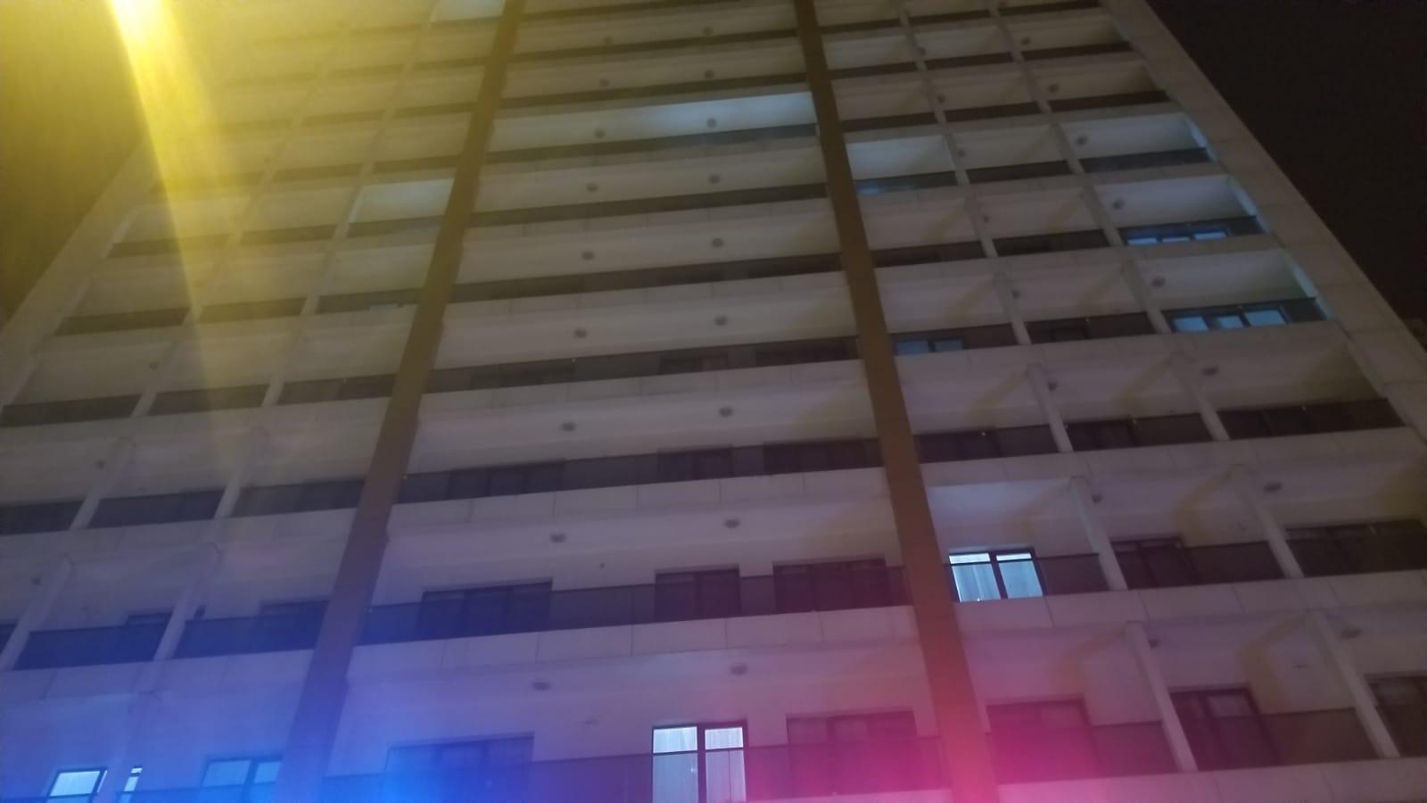 Esenyurtta genç kız otelin 8. katından düşerek öldü