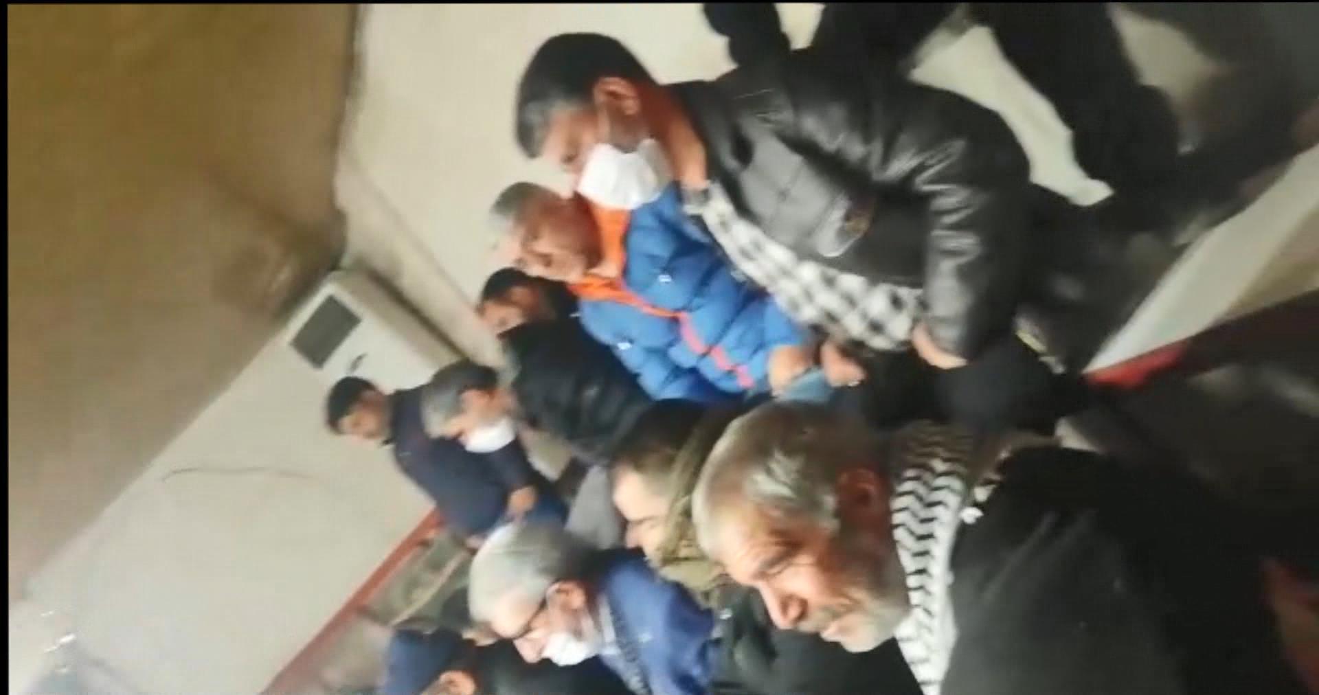 Şanlıurfa’da horoz dövüşü baskınında 71 kişiye ceza kesildi