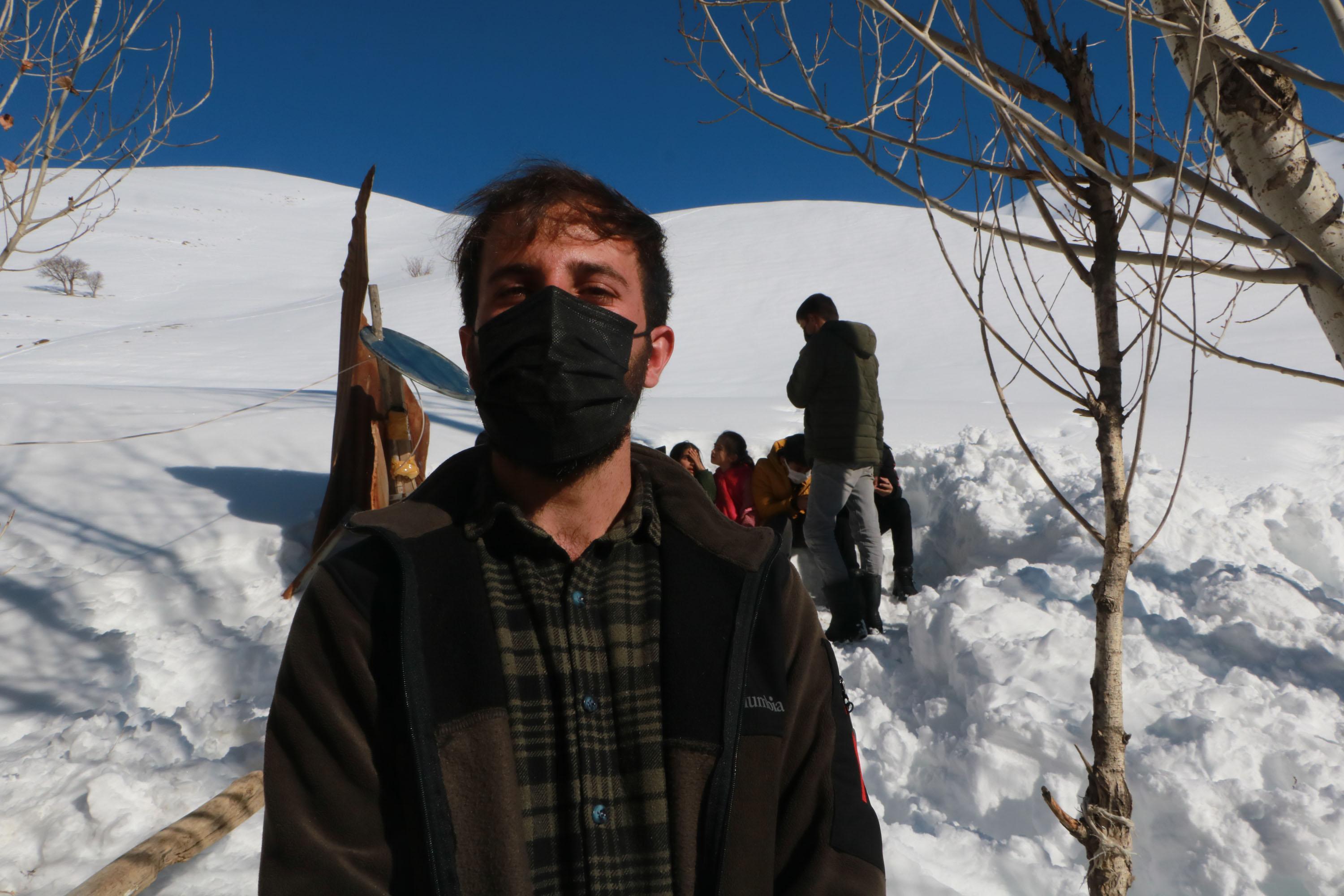 Çanak anten ve siniden baz istasyonu yapılan Hakkarinin köyüne Antalyadan destek