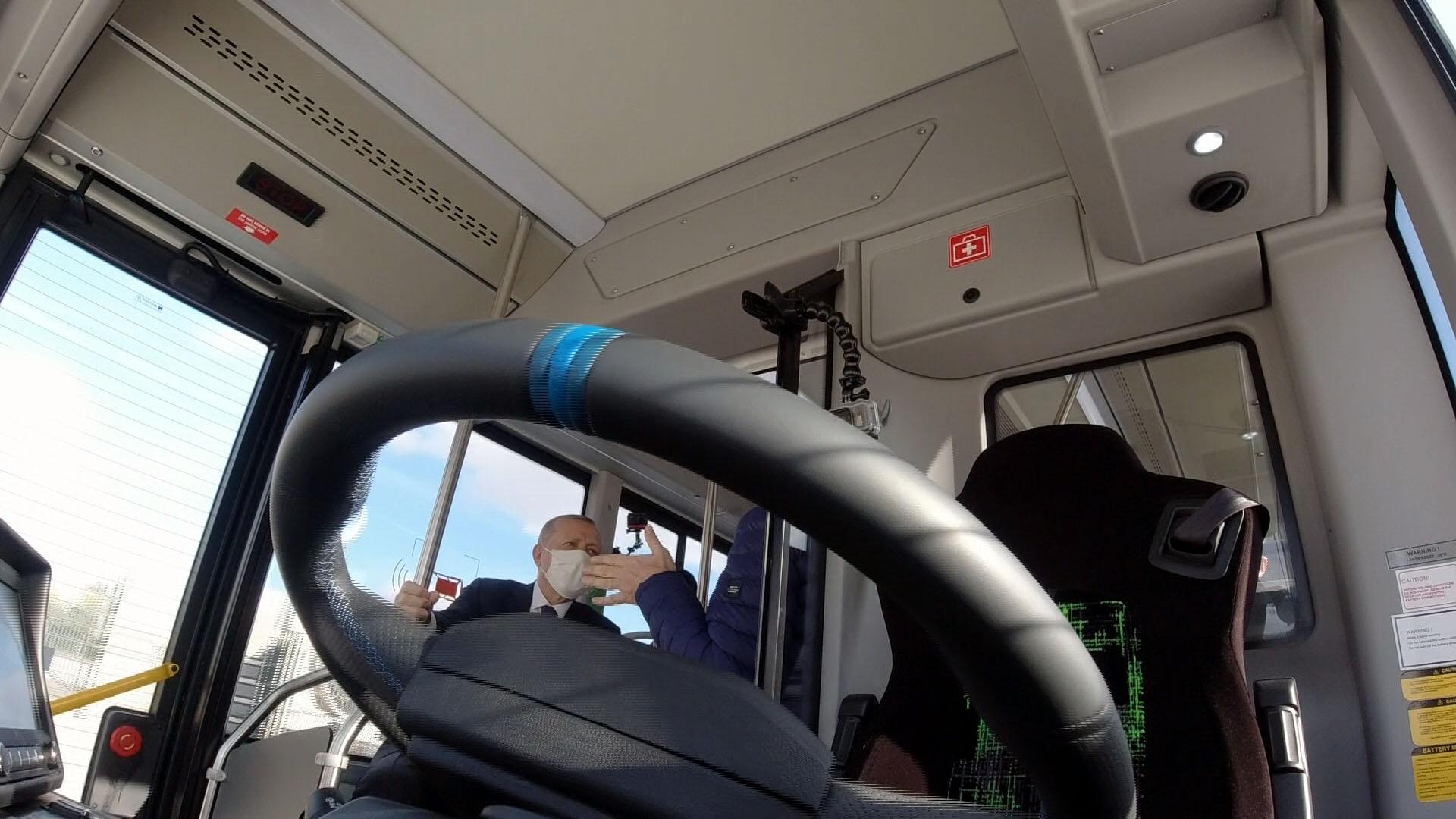 Elektrikli ve sürücüsüz otobüs Atak Electric tanıtıldı