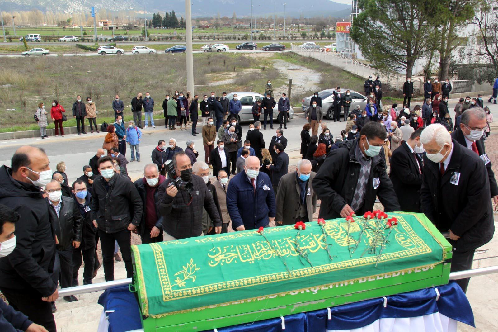 Şadan Gökovalı toprağa verildi