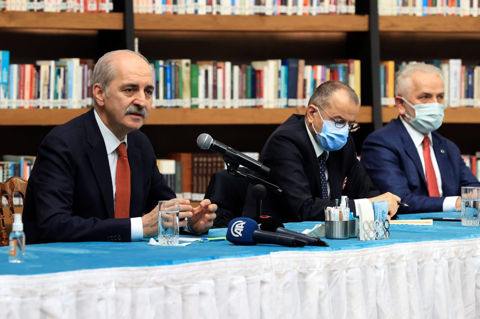 Numan Kurtulmuş: Anayasa tek başına Ak Partinin yapacağı bir şey değildir