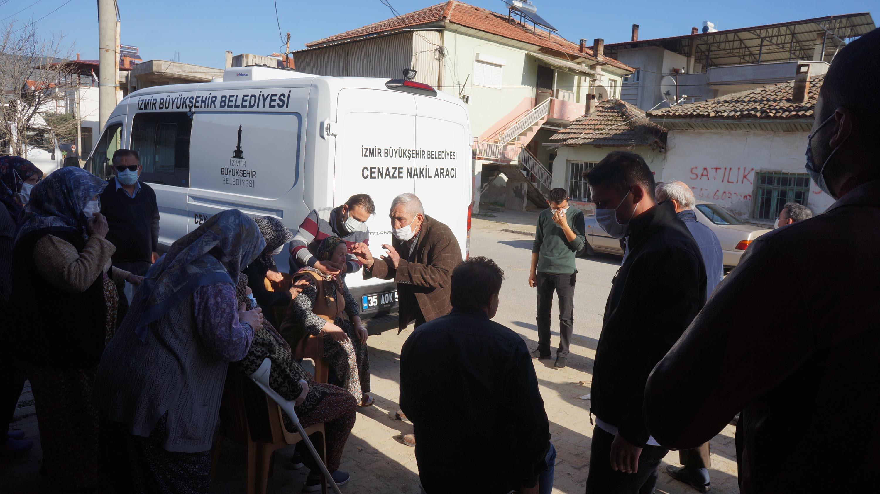 Anne ve babanın öldüğü kazada, 8 yaşındaki oğulları Ege de kurtarılamadı