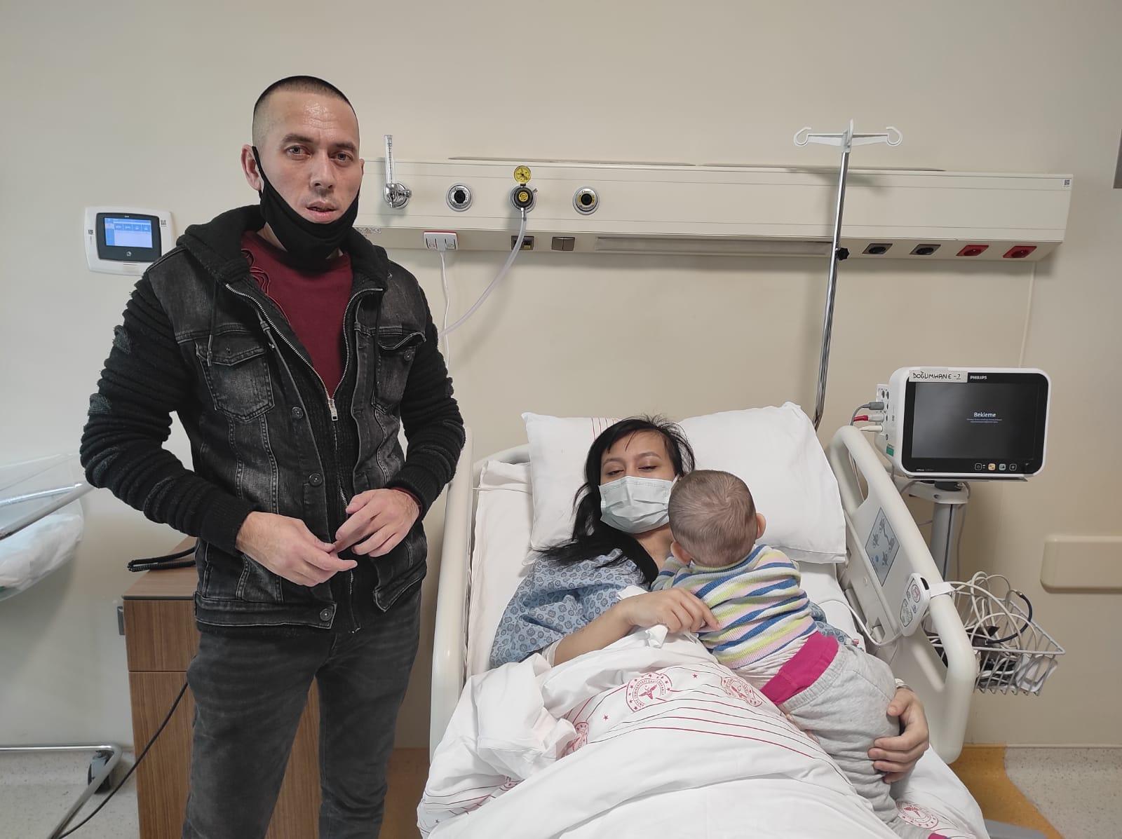 İstanbul Havalimanında doğan bebeğin babası: Türk vatandaşı olmasını isterdim