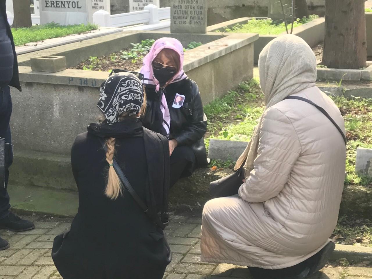 Hüner Coşkuner son yolculuğuna uğurlandı; ablasından küpe açıklaması