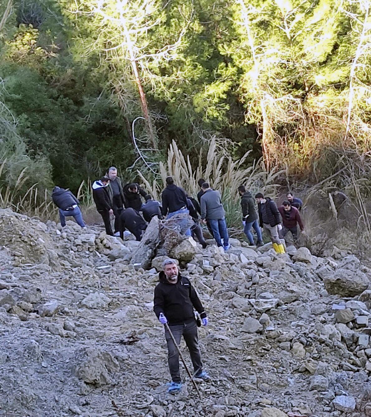 Eşinin cesedini 3 gün banyoda saklayıp, şüphe çekmemek için cep telefonundan mesaj göndermiş