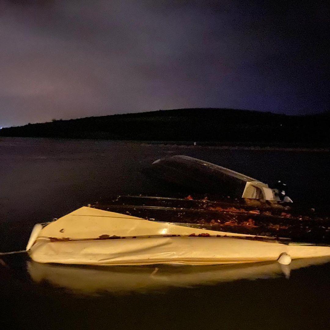 Çeşmede lodos ve hortumda vinç devrildi, evlerin çatısı uçtu: 16 yaralı