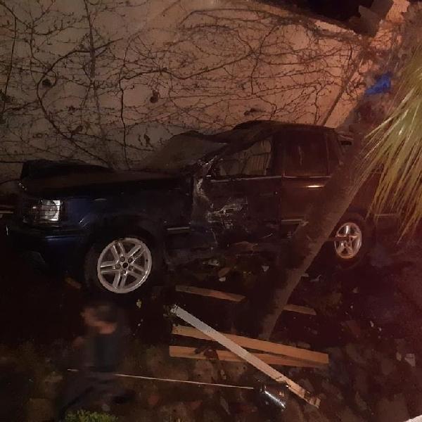 Çeşmede lodos ve hortumda vinç devrildi, evlerin çatısı uçtu: 16 yaralı