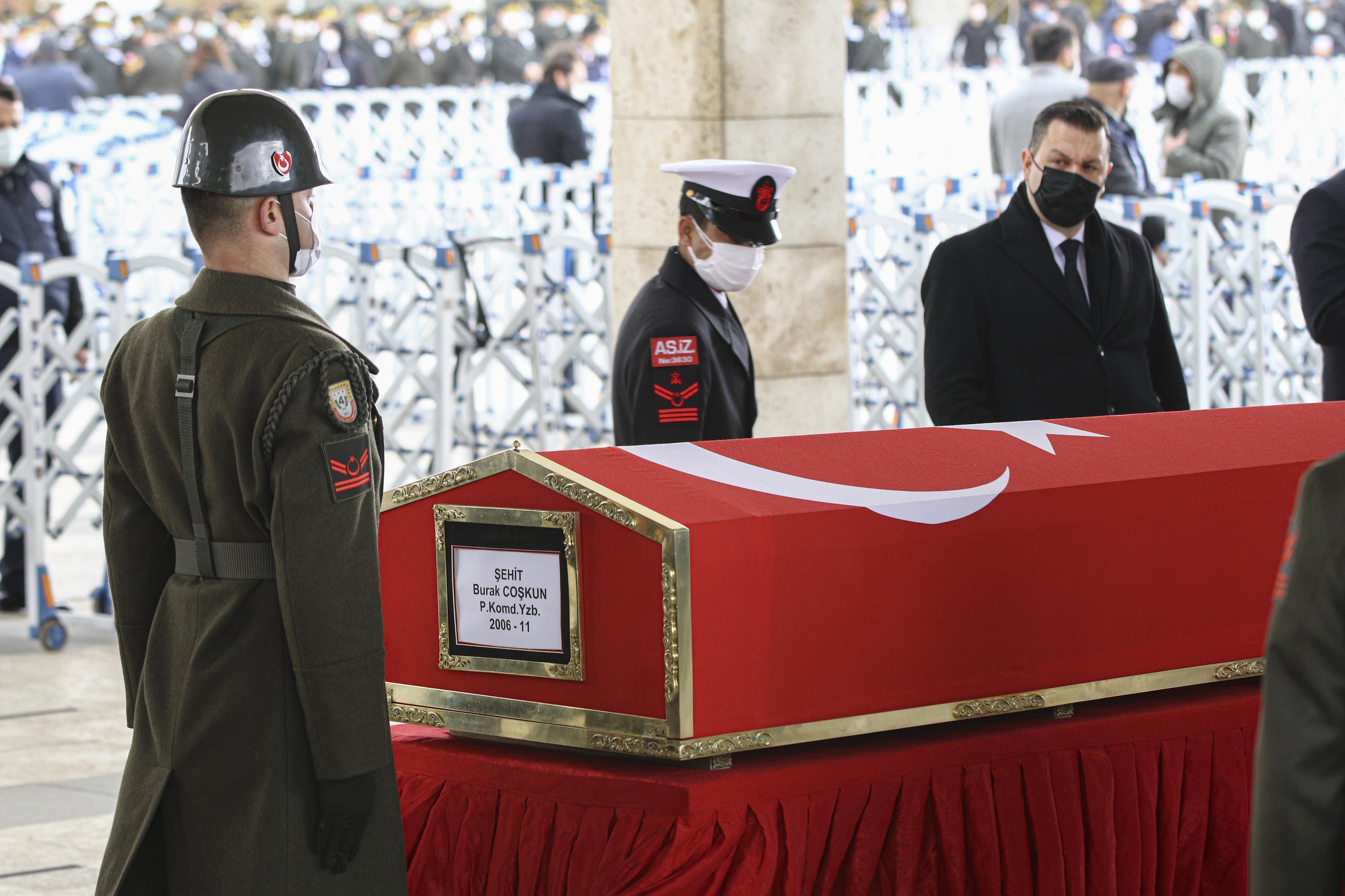 Pençe Kartal-2 Harekatı şehitleri son yolculuğuna uğurlandı