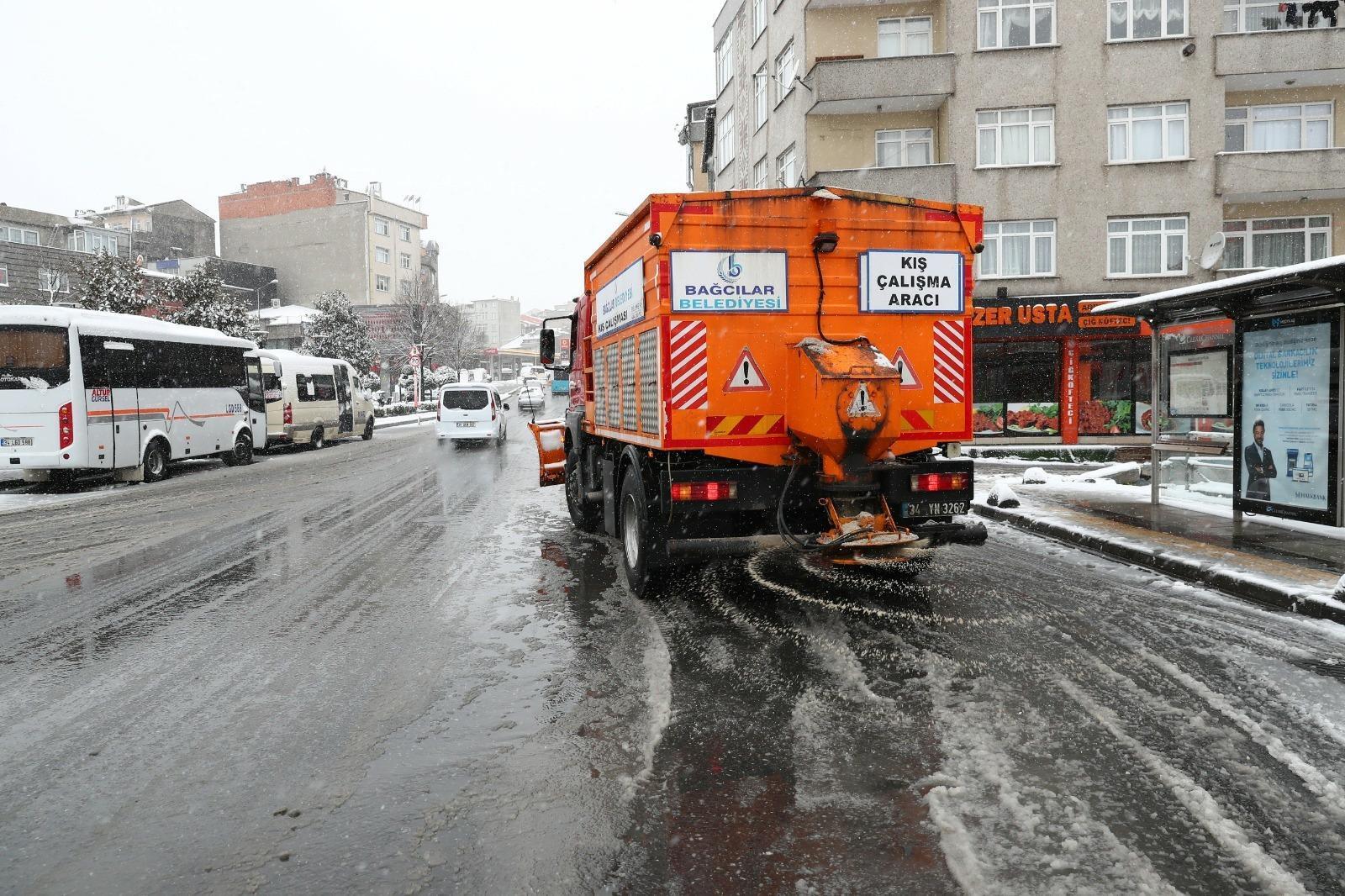 İstanbul’da kar mesaisi