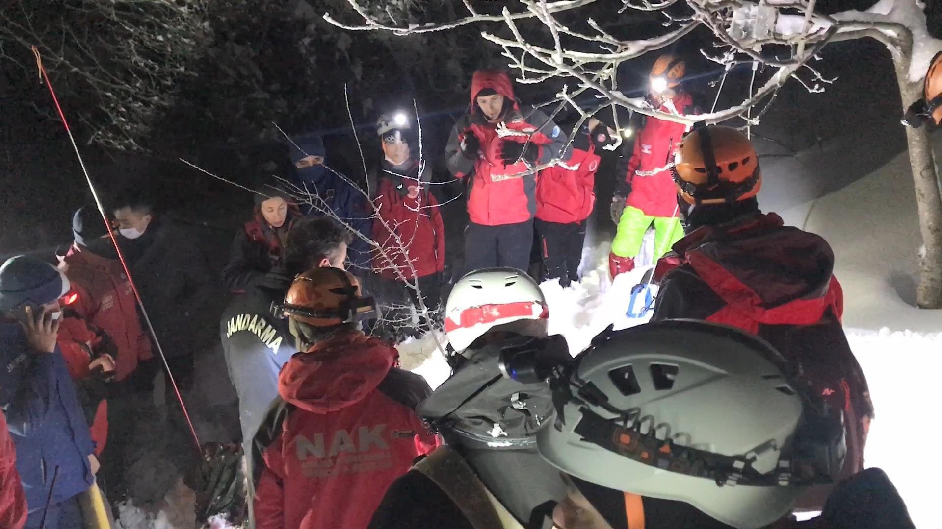 Doktor, 4 yıl önce kamp yaptığı yerde intihar etmiş