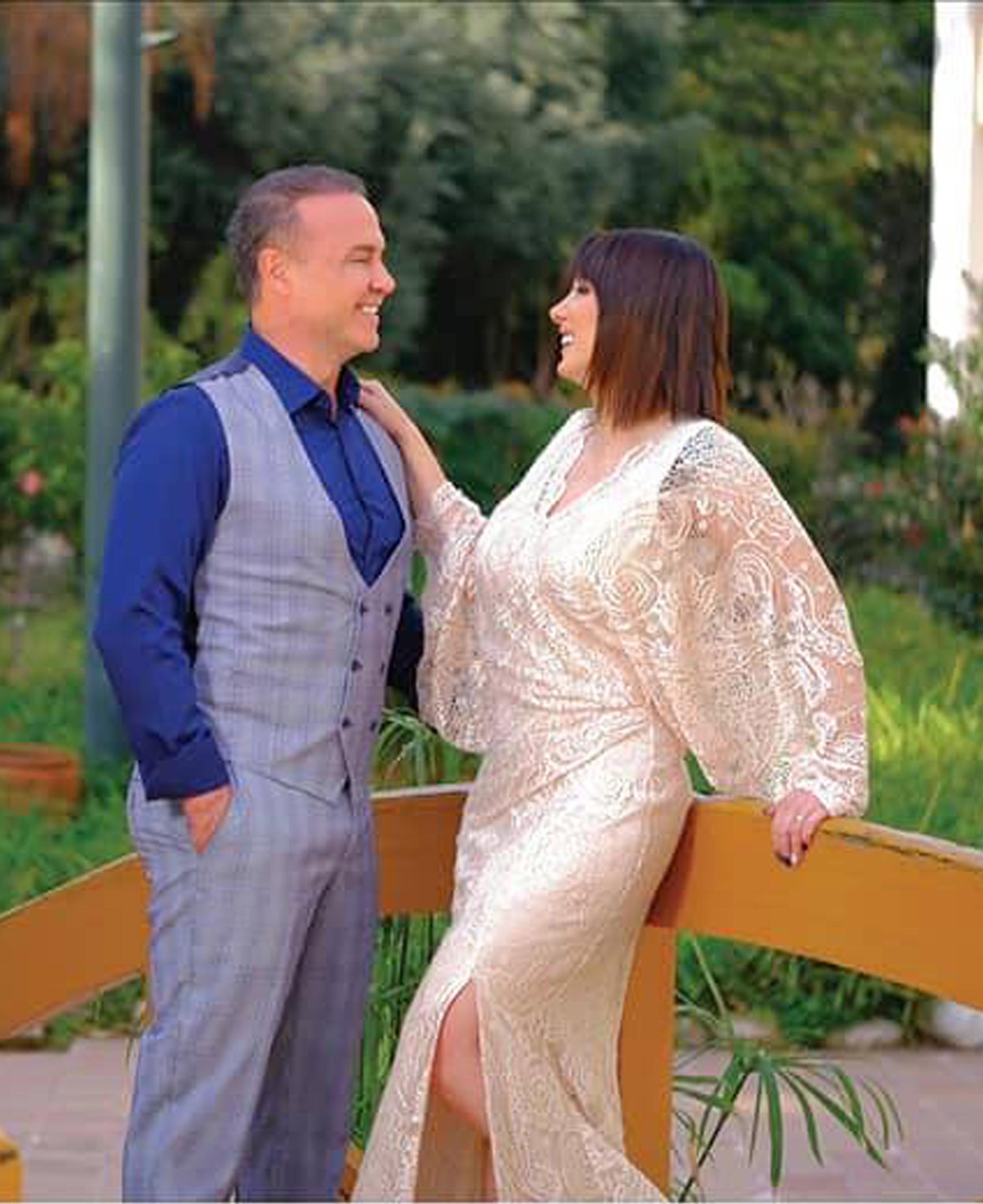 Doktor, diyetisyen karısını öldürüp intihar etti