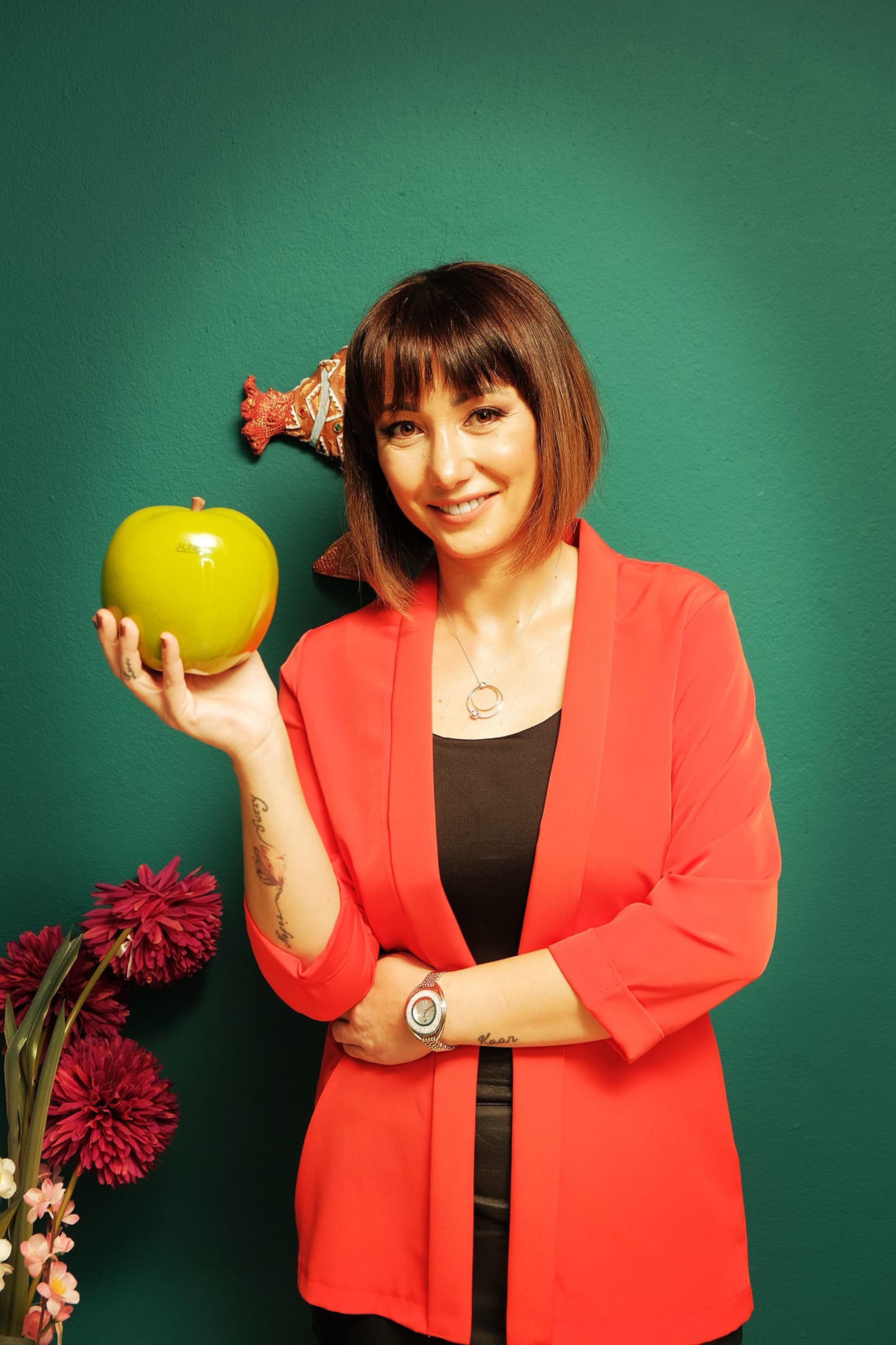 Doktor, diyetisyen karısını öldürüp intihar etti