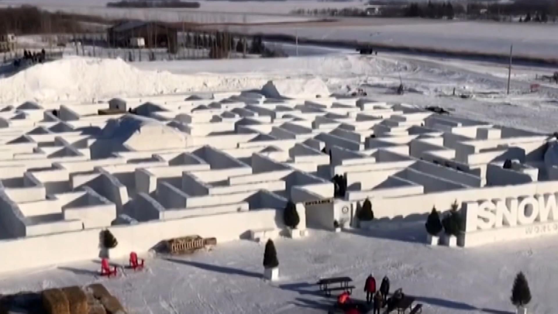 Kanadadaki dünyanın en büyük kar labirentine ziyaretçi akını