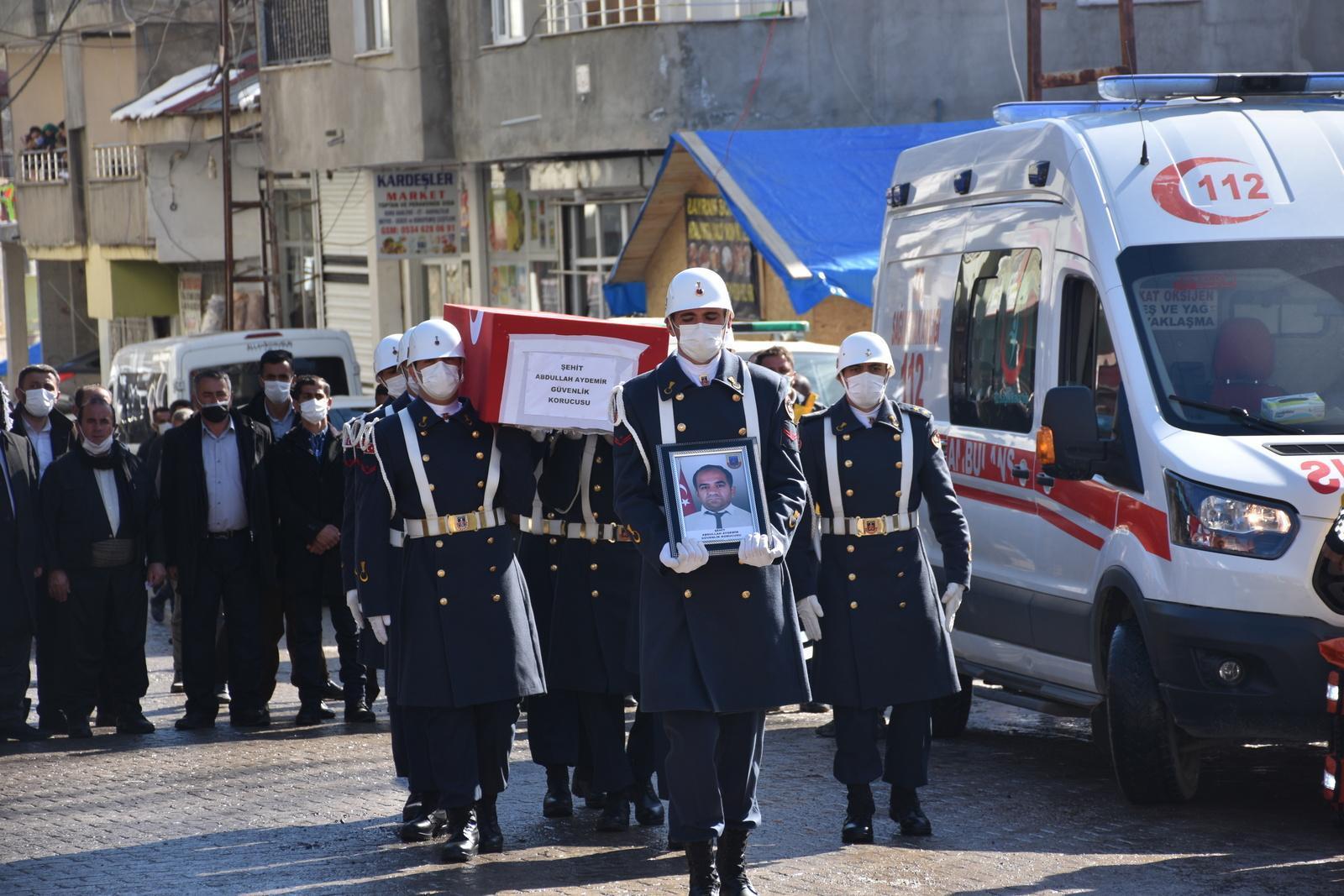 Pençe- Kaplan bölgesinde şehit olan güvenlik korucusu, Şırnakta toprağa verildi
