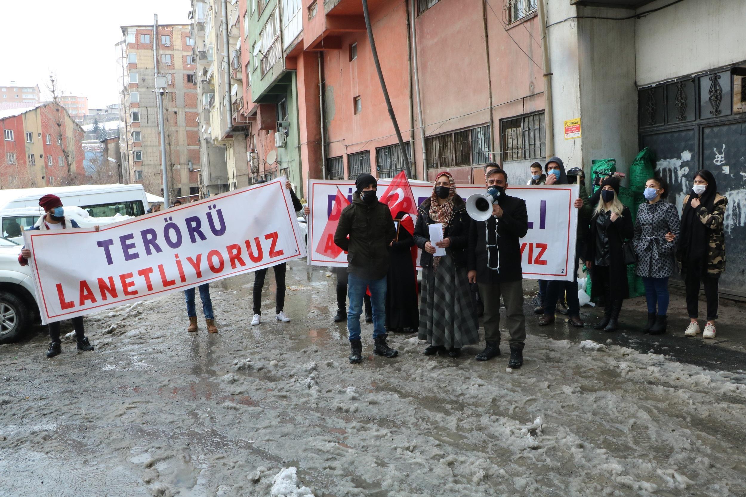 Hakkaride kardeşi için eylemde olan abla: Zap Suyunda boğulmadı, PKKnın kampında