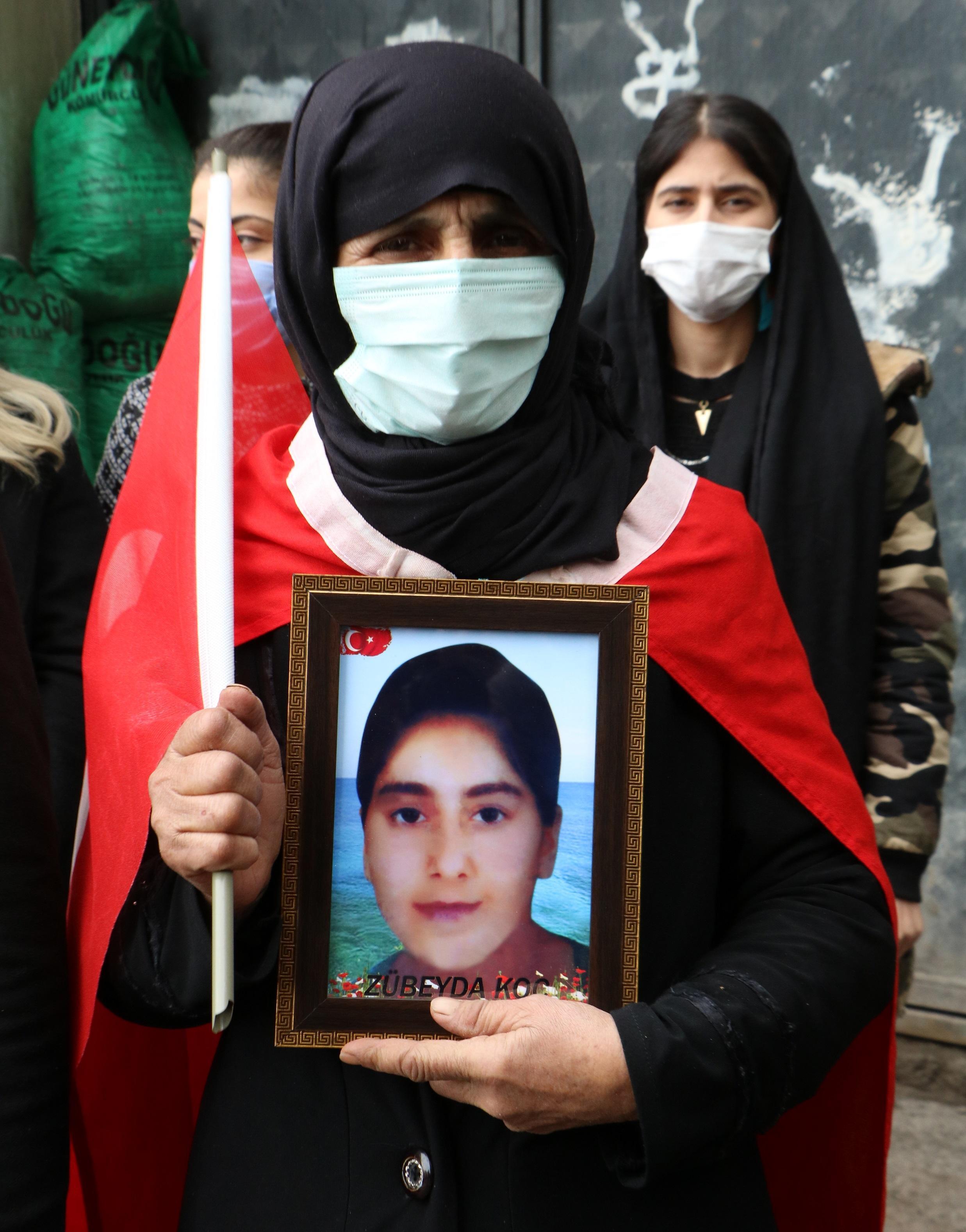 Hakkaride kardeşi için eylemde olan abla: Zap Suyunda boğulmadı, PKKnın kampında