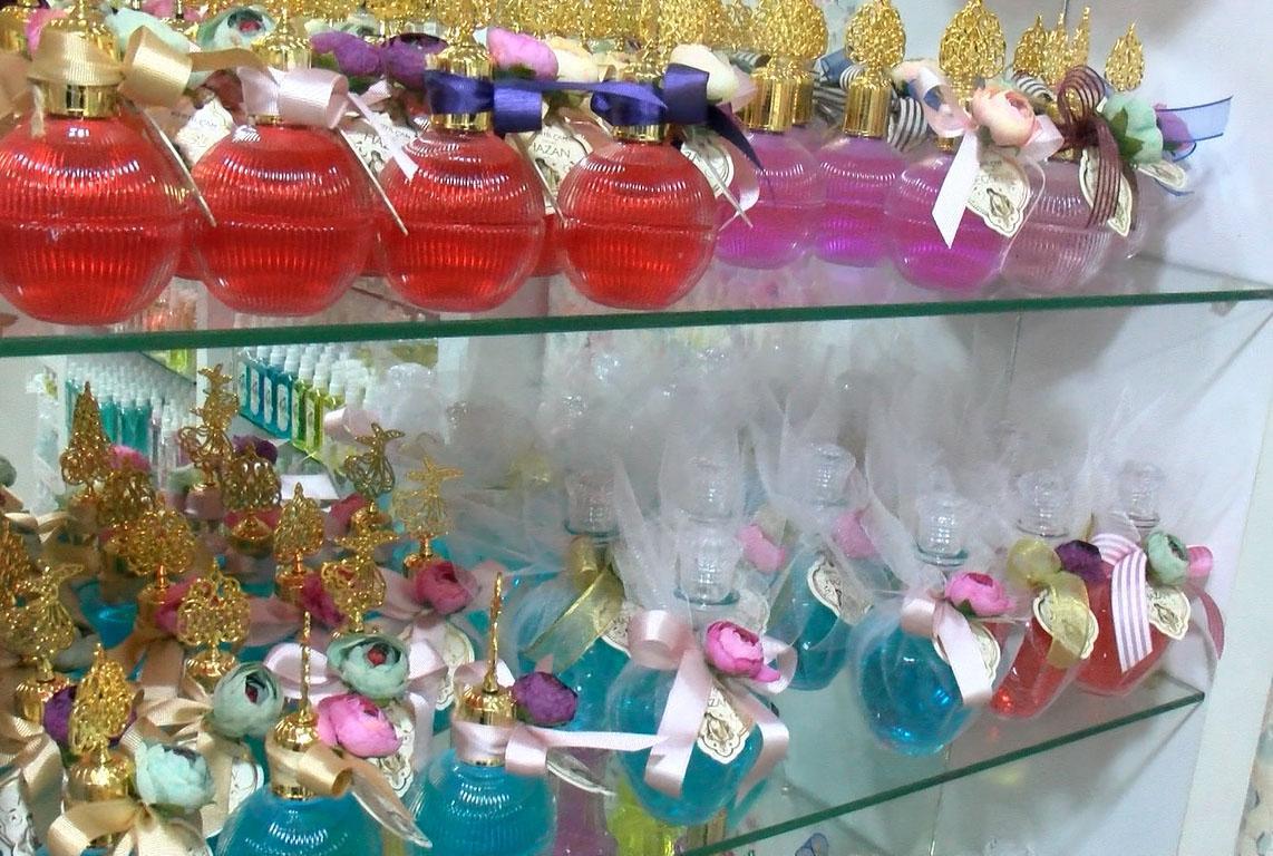 Mimozadan balığa, incirden plastiğe kadar 400 çeşit kolonya üretiyorlar