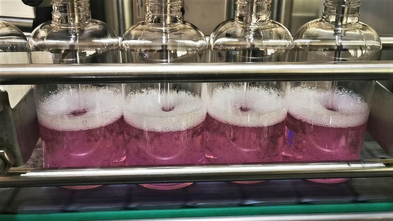 Mimozadan balığa, incirden plastiğe kadar 400 çeşit kolonya üretiyorlar