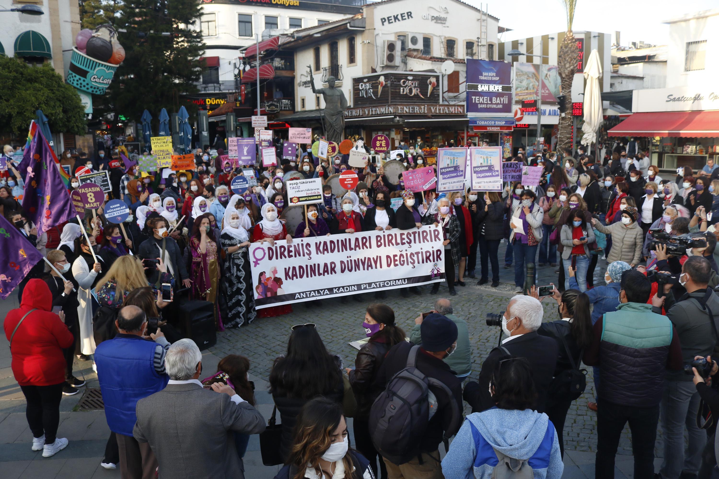 Bir yılda 303 kadın öldürüldü, kimse bu rakamlara alışmasın