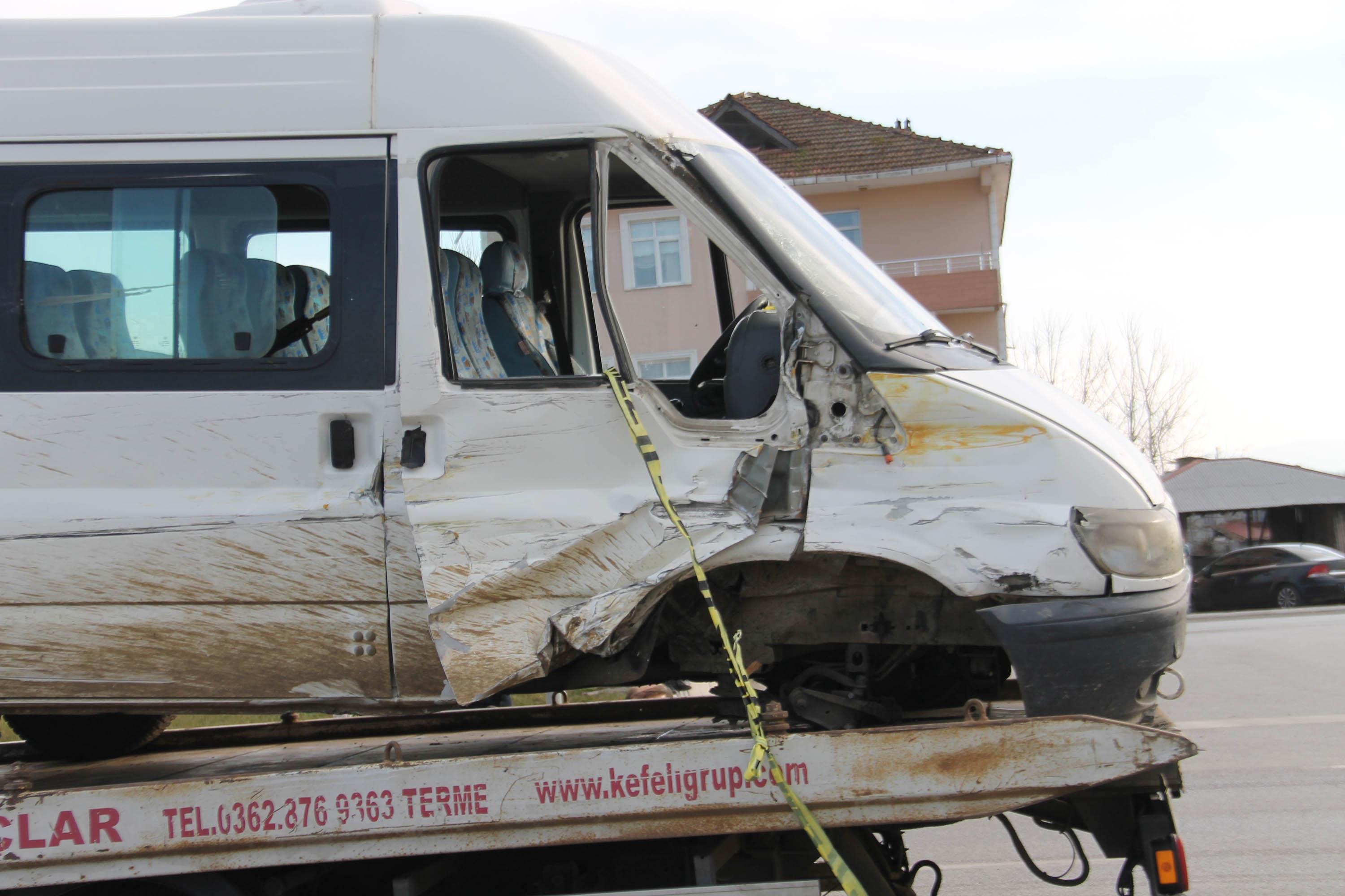 Araçlara çarpıp, tüfekle rastgele ateş açan sürücü, intihar etti; o anlar kamerada