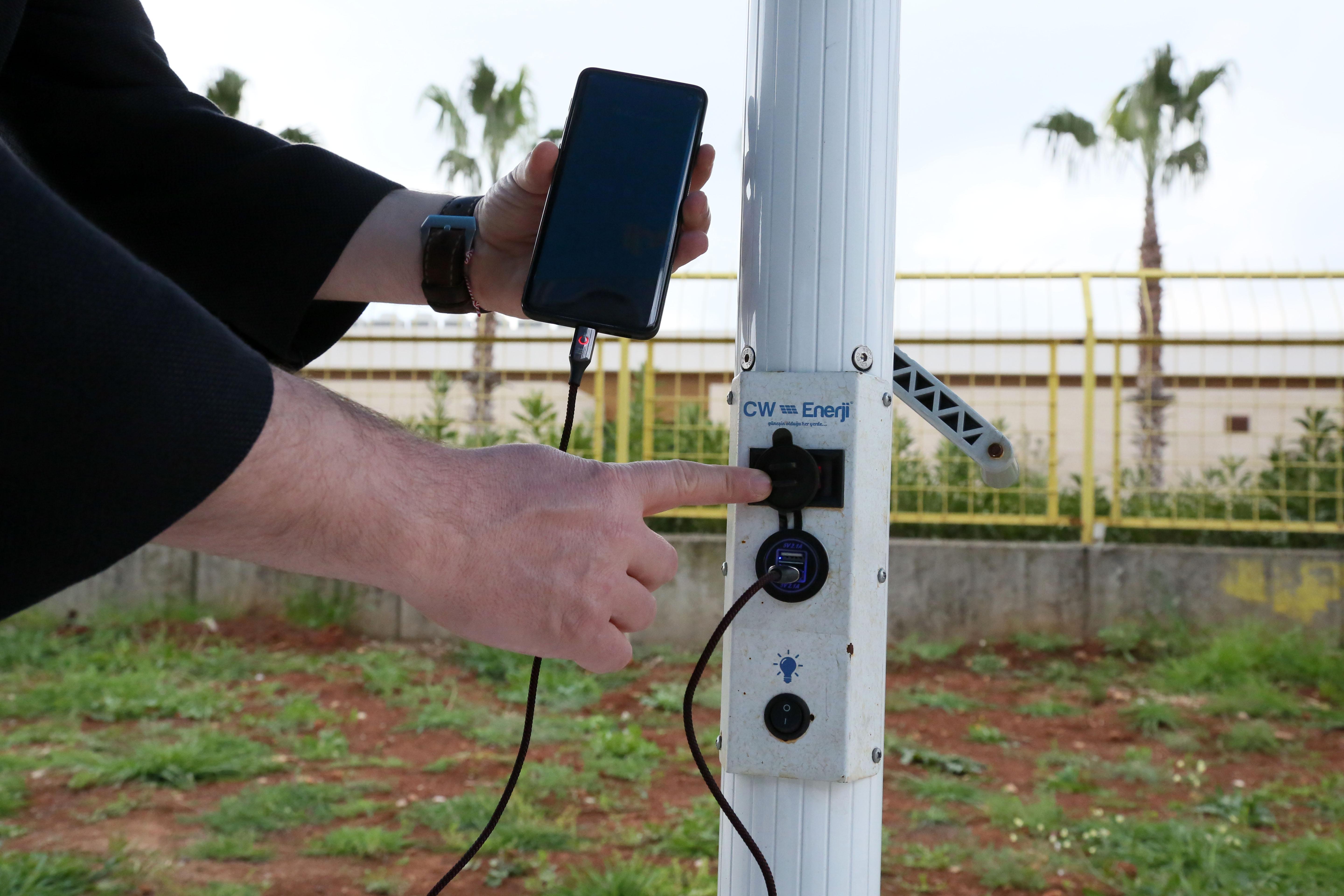 Plaj şemsiyeleri elektrik üretecek