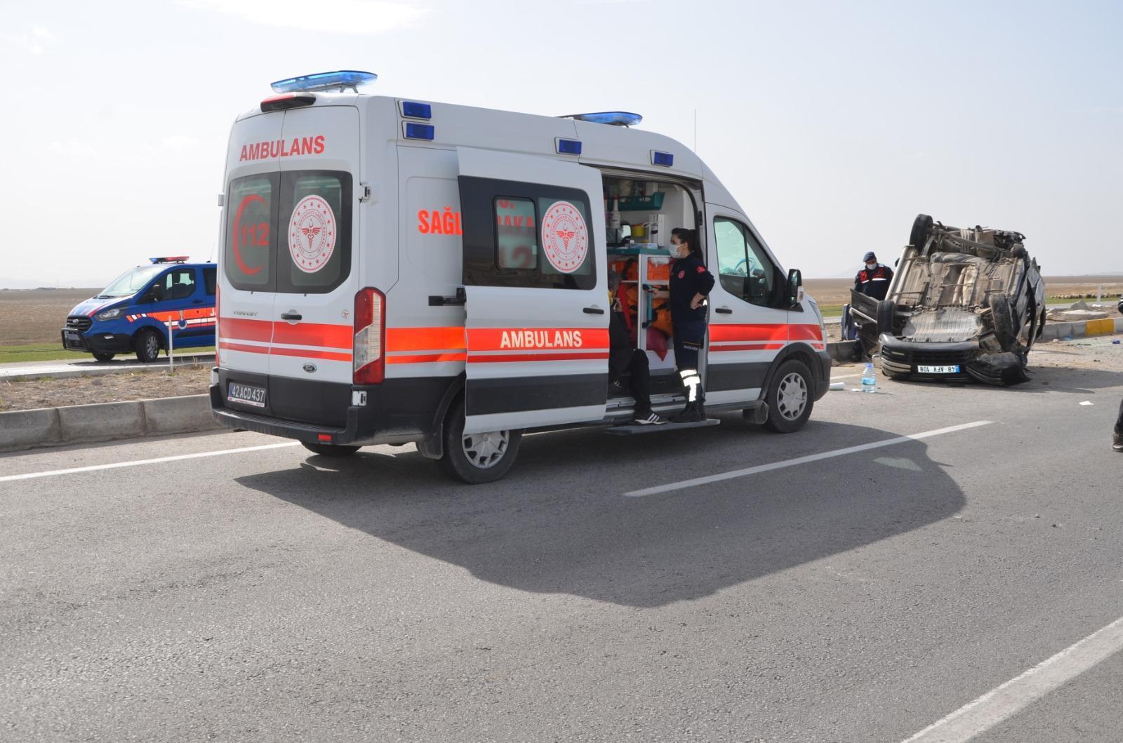 Konyada takla atan otomobildeki 4 kişi yaralandı