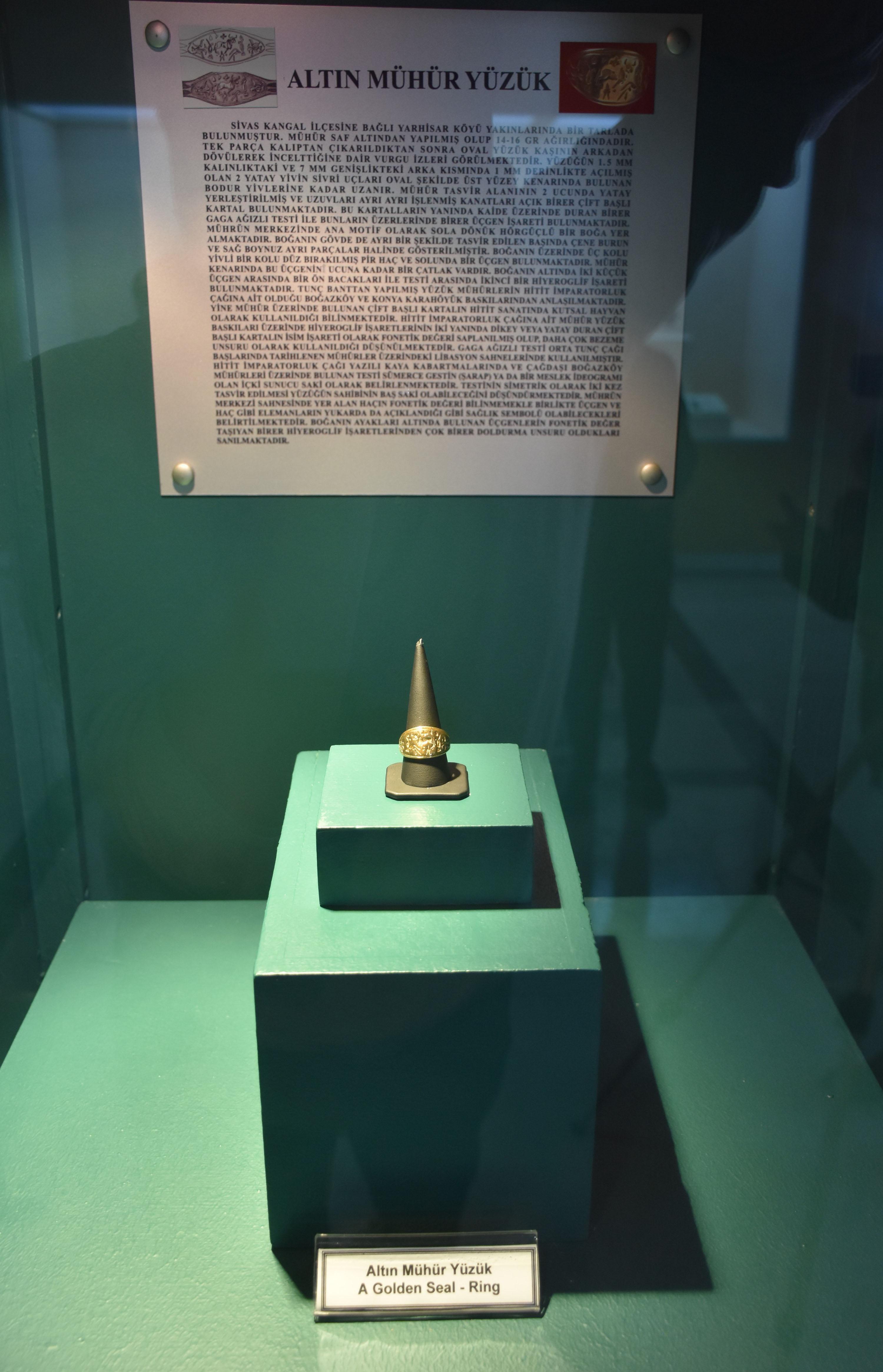 Arkeoloji Müzesinin gözdesi; Hitit dönemine ait altın mühür yüzük