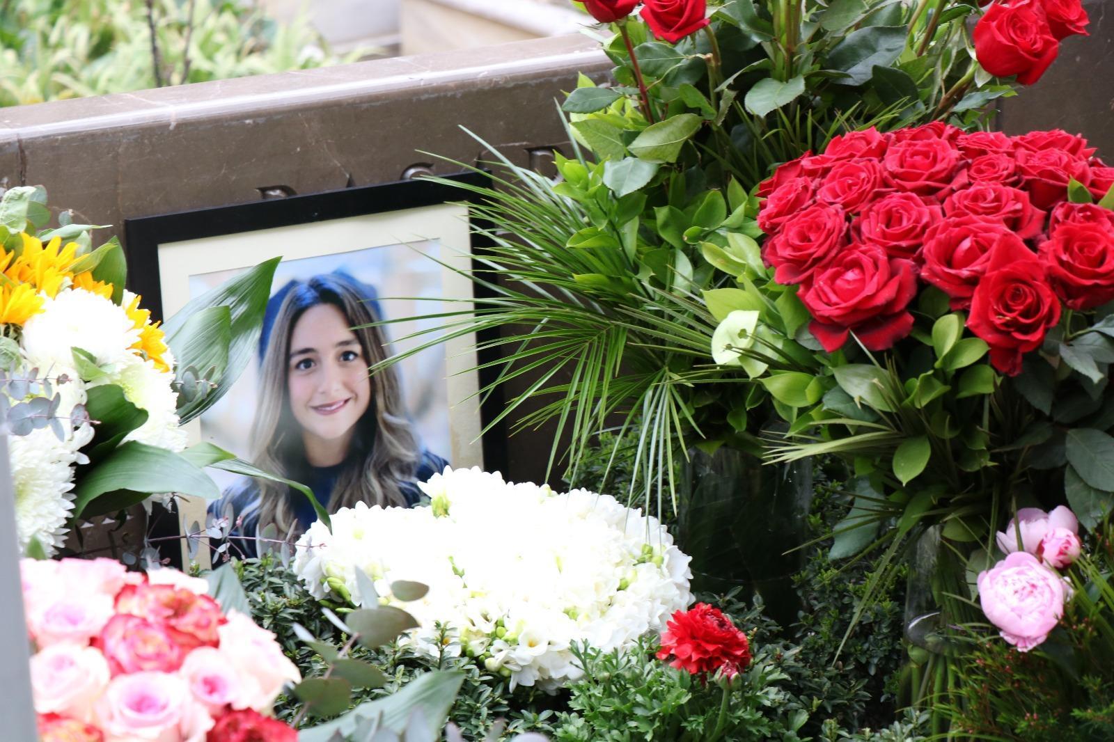 İrandaki jet kazasında ölen Mina Başaran mezarı başında anıldı