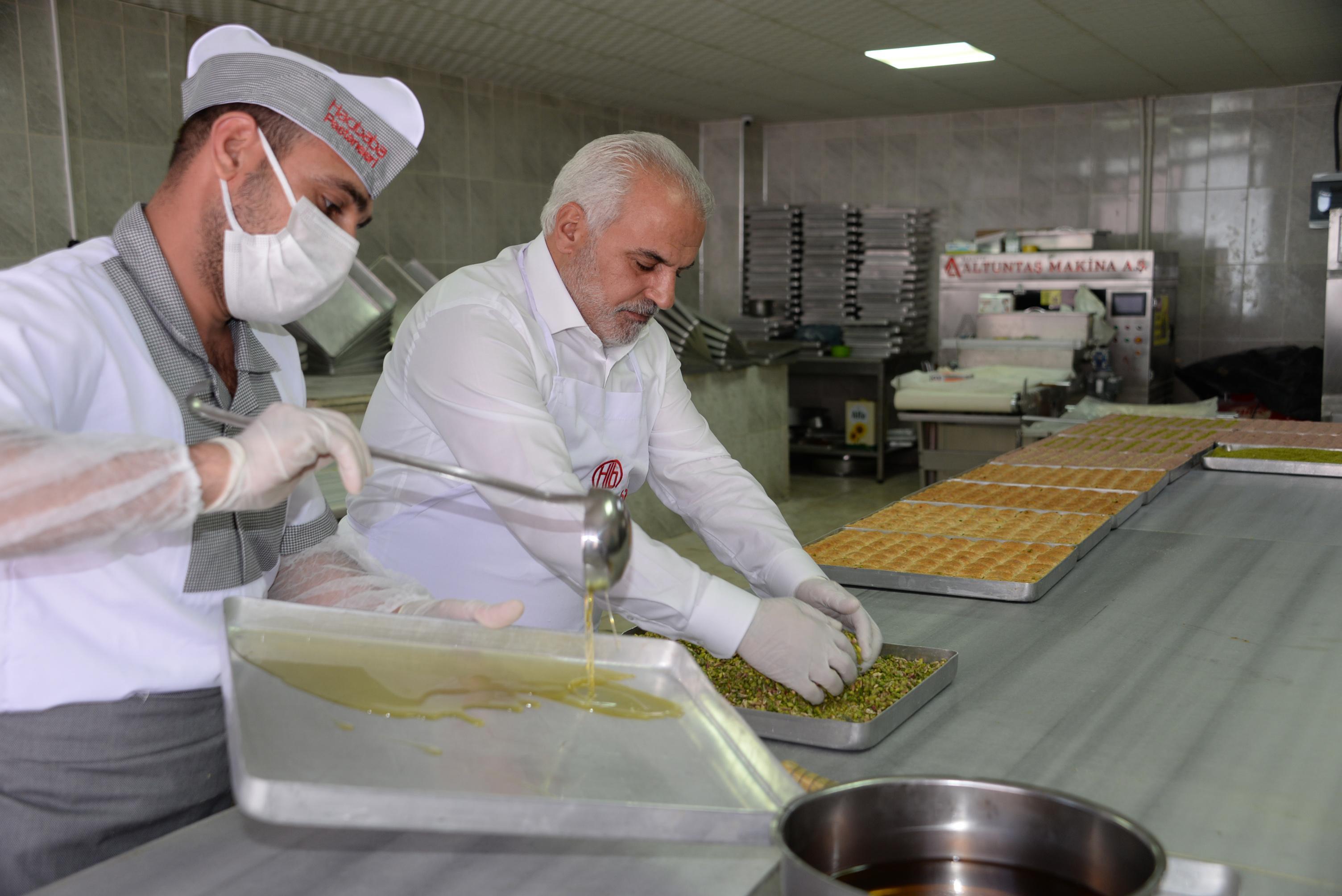 Diyarbakırın soğuk baklavası; siyaset, sanat ve spor dünyasının vazgeçilmezi