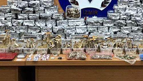 İzmirde uyuşturucu tacirlerine sihirli mantar operasyonu