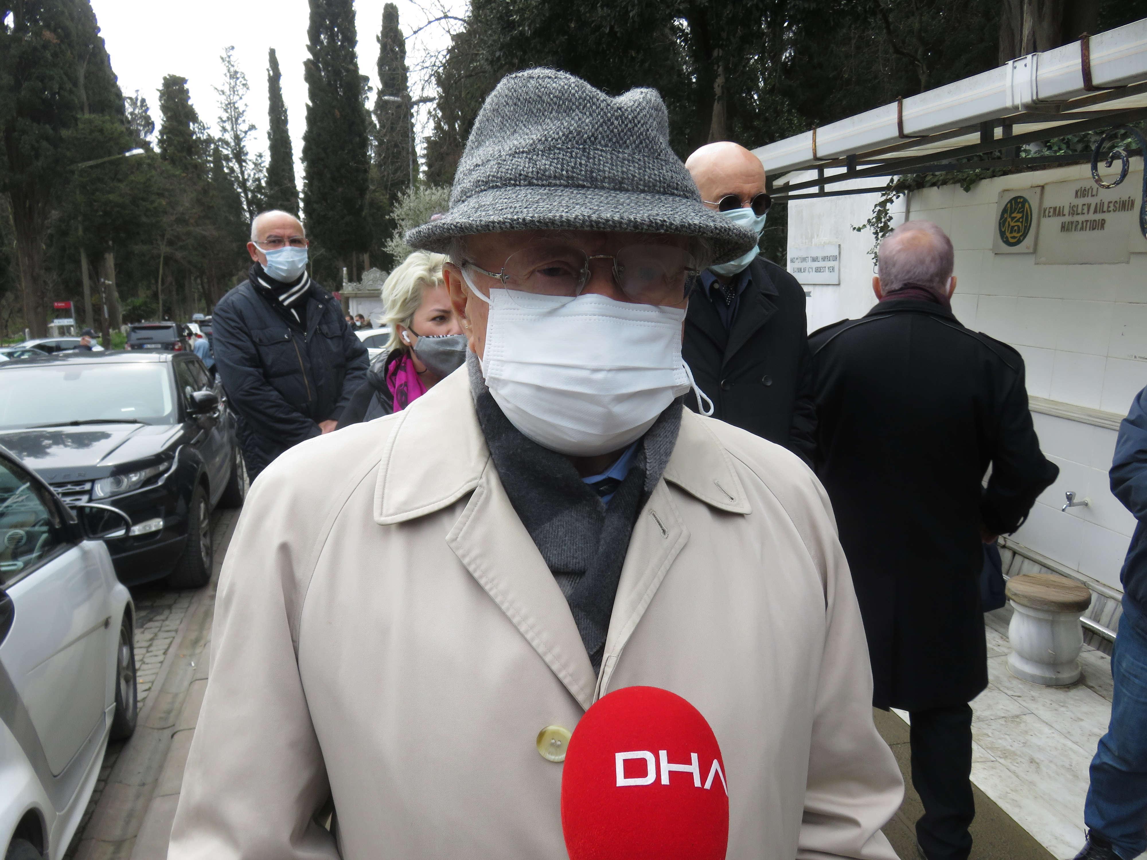 Türk basınının duayen ismi Seçkin Türesay son yolculuğuna uğurlandı